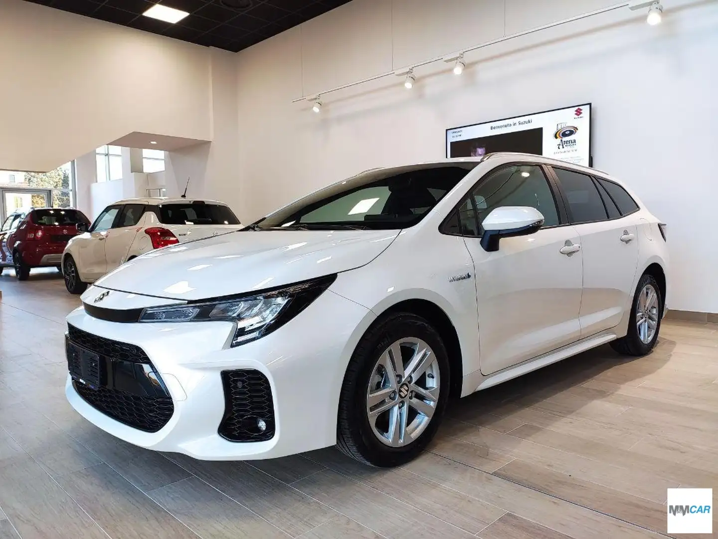 Suzuki 1.8 Hybrid E-CVT 2WD Top Bílá - 2