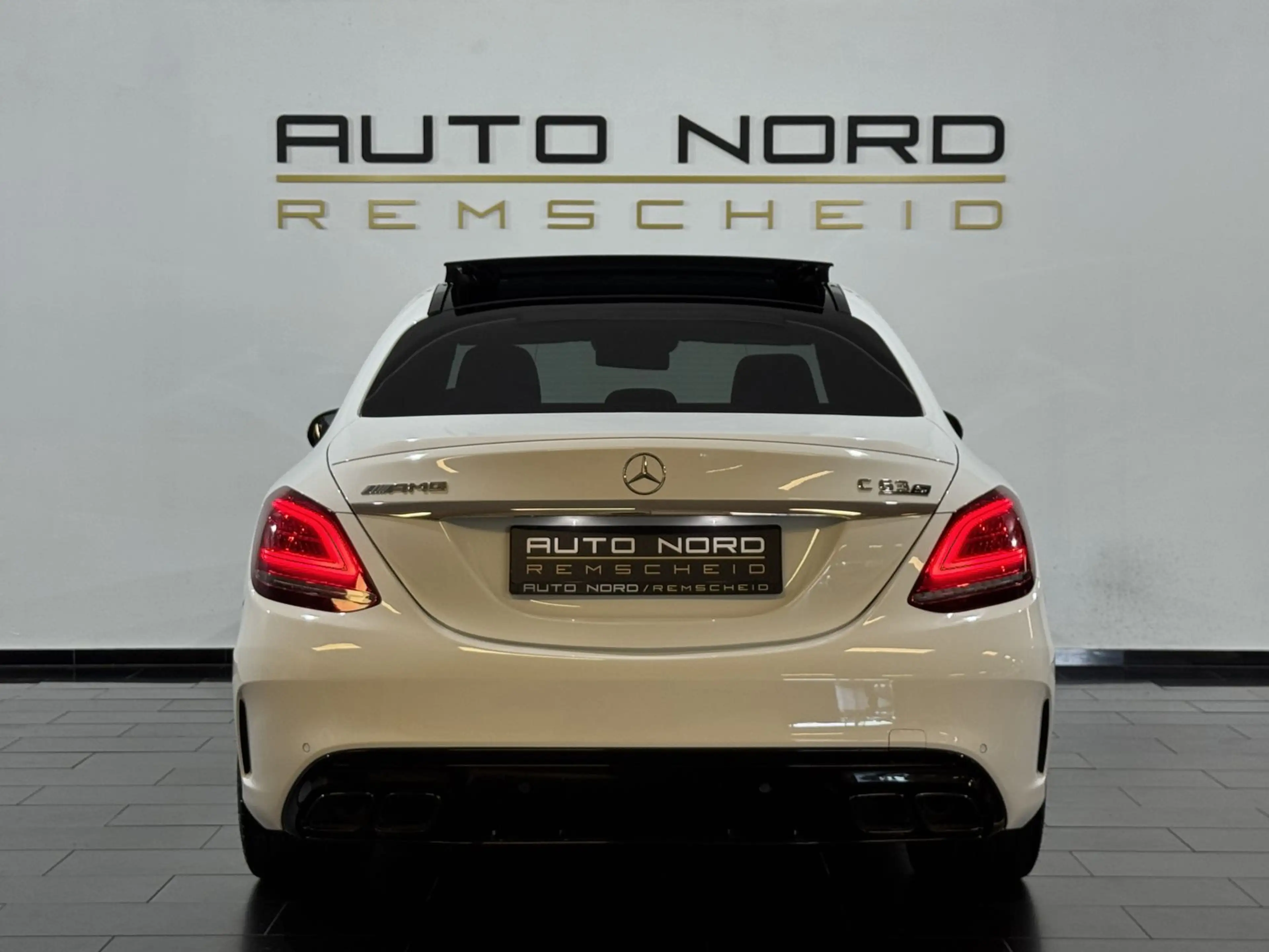 Mercedes-Benz C 63 AMG S*S-AGA.*Pano*HeadUP*Driver´s*Virtual — photo 9
