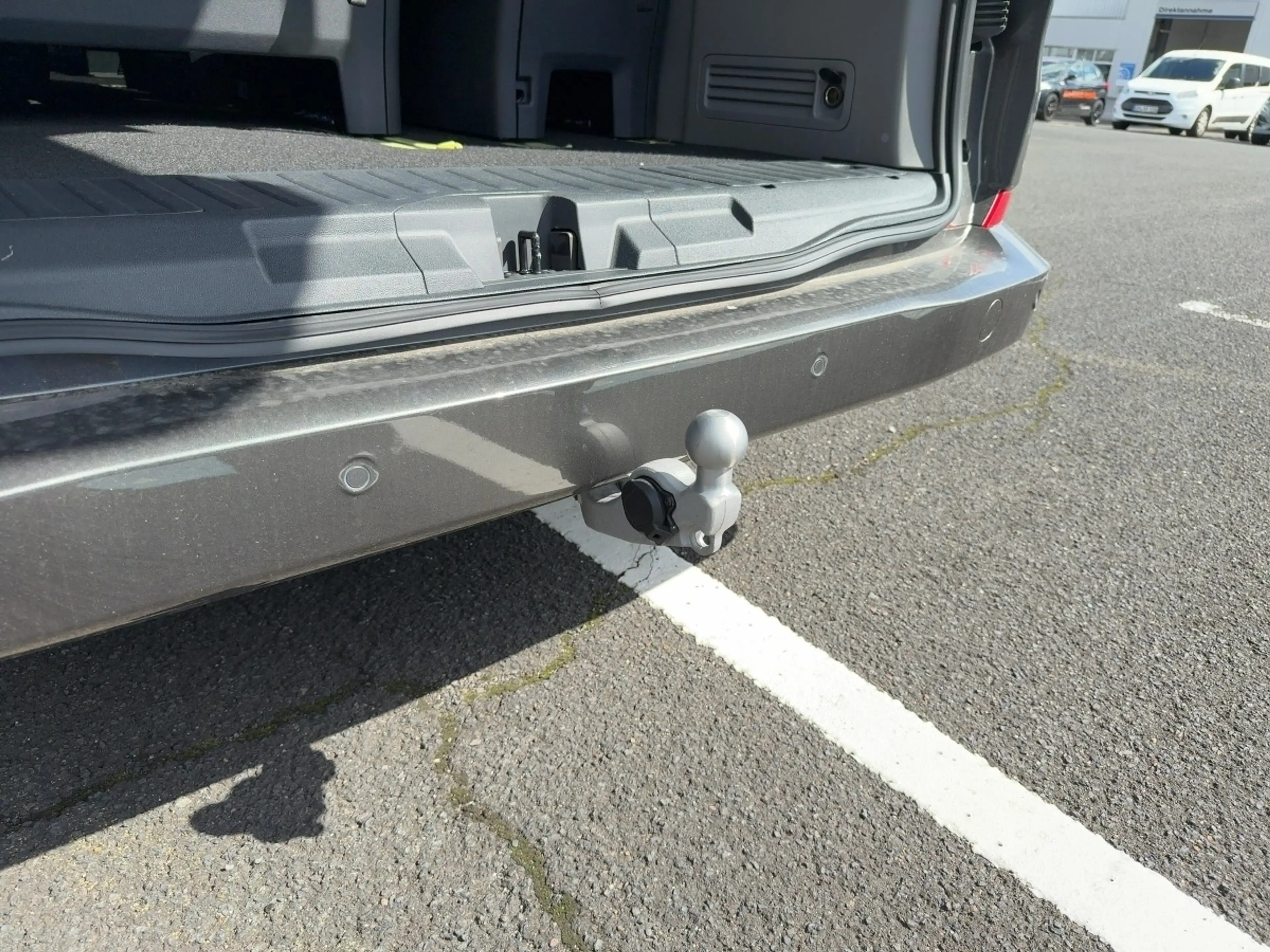 Ford Tourneo Custom BUS 320S TITANIUM 136PS FWD — photo 14