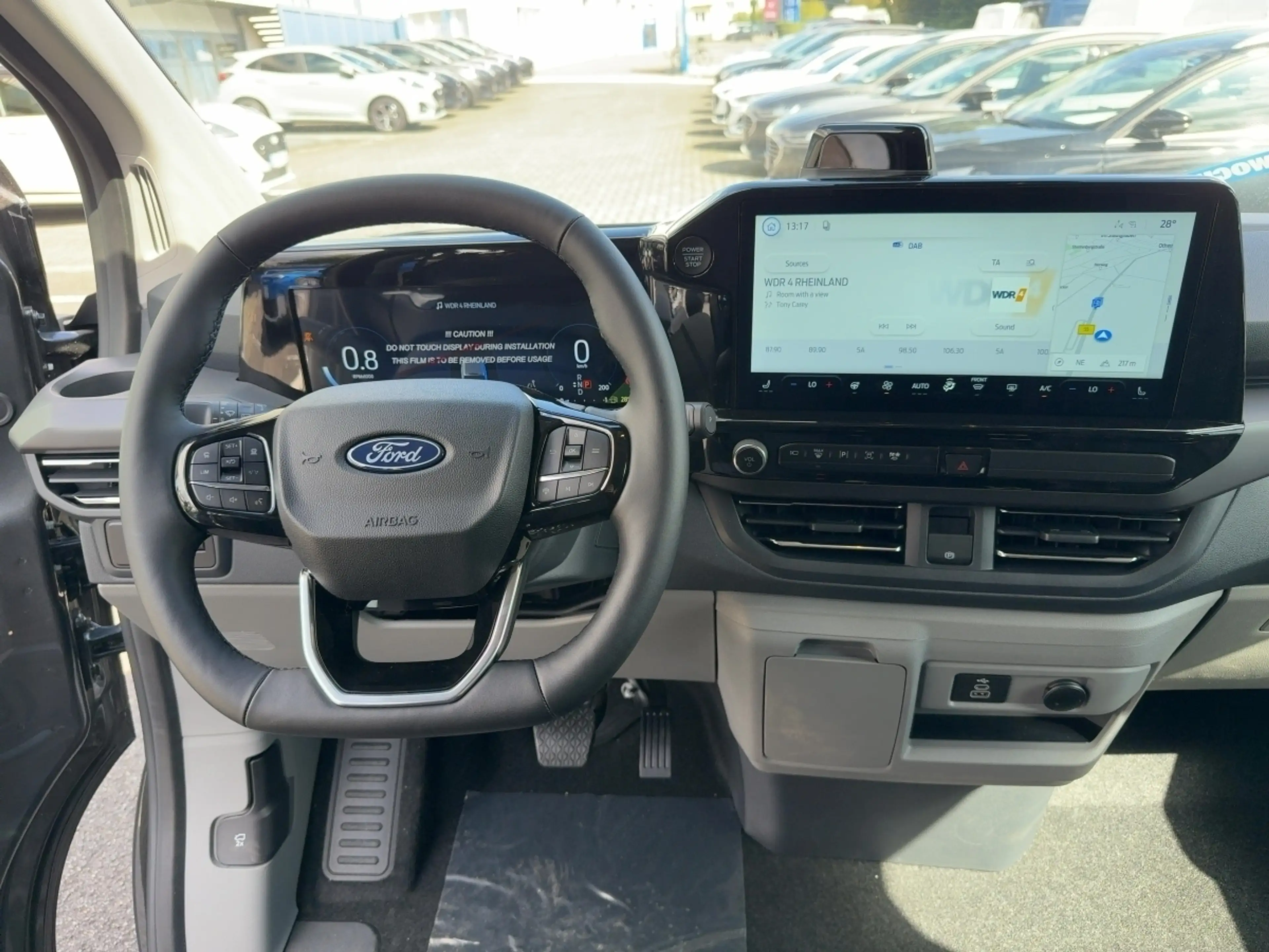 Ford Tourneo Custom BUS 320S TITANIUM 136PS FWD — photo 8