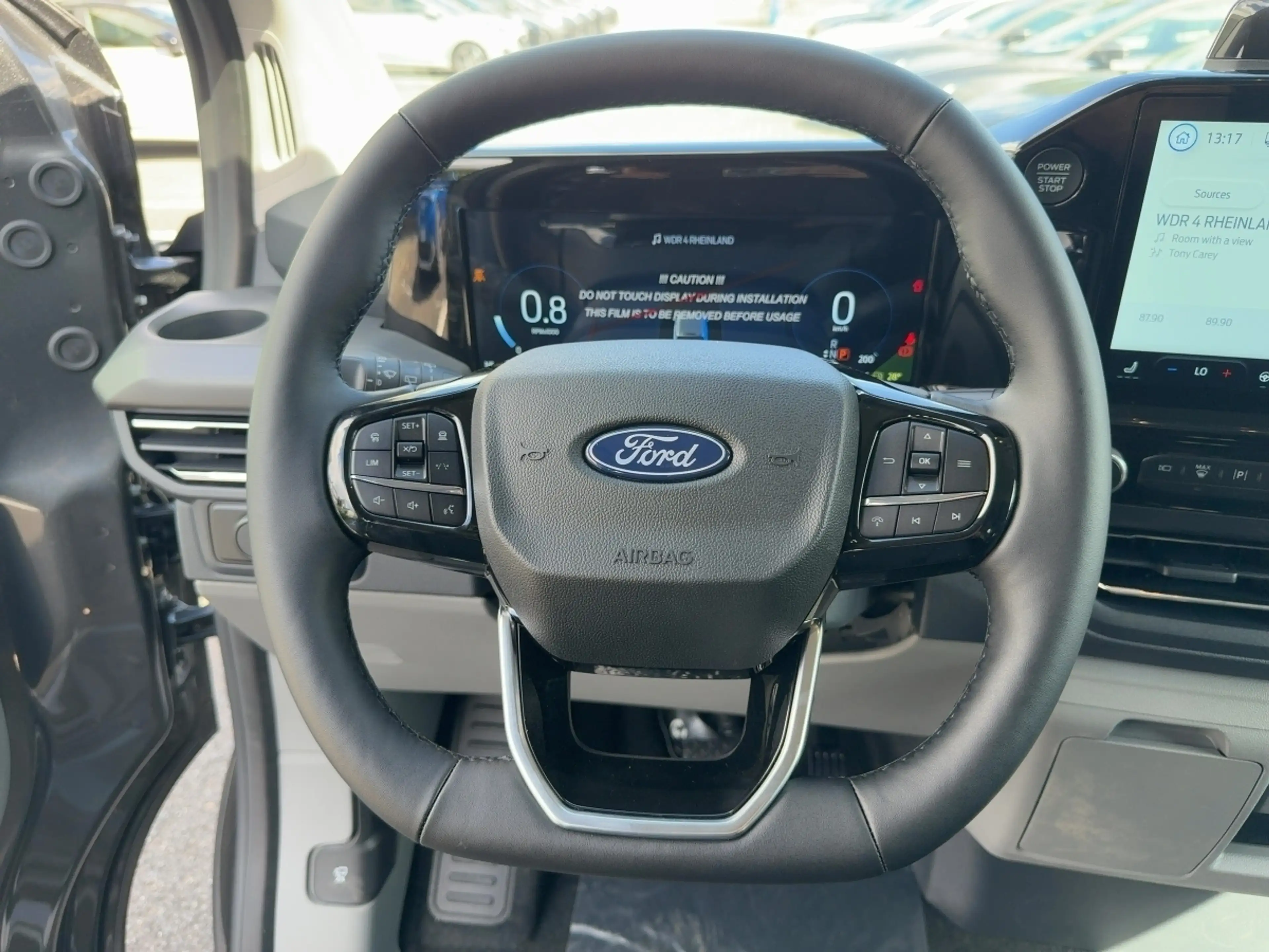 Ford Tourneo Custom BUS 320S TITANIUM 136PS FWD — photo 9