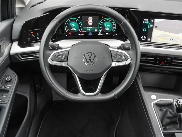 Volkswagen Golf view 11