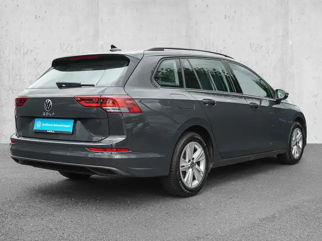 Volkswagen Golf view 4