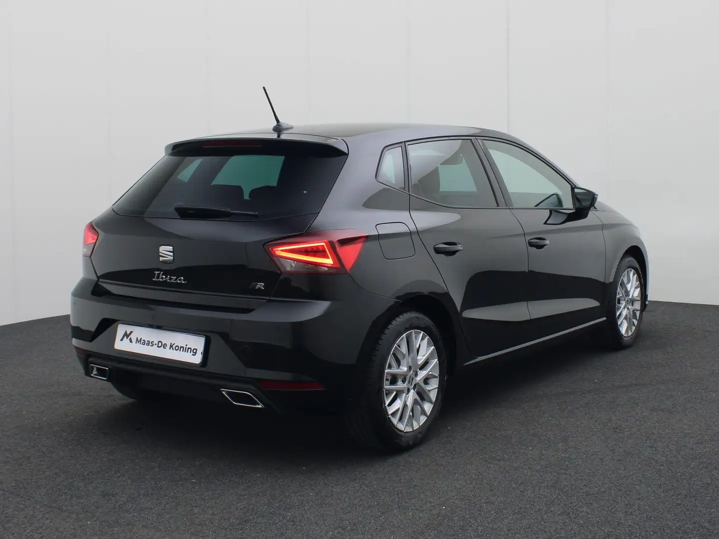 SEAT Ibiza 1.0TSI/110PK FR · Navigatie · Camera + Parkeersens Zwart - 2
