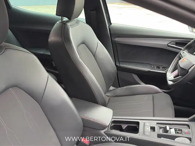 Cupra Formentor view 4