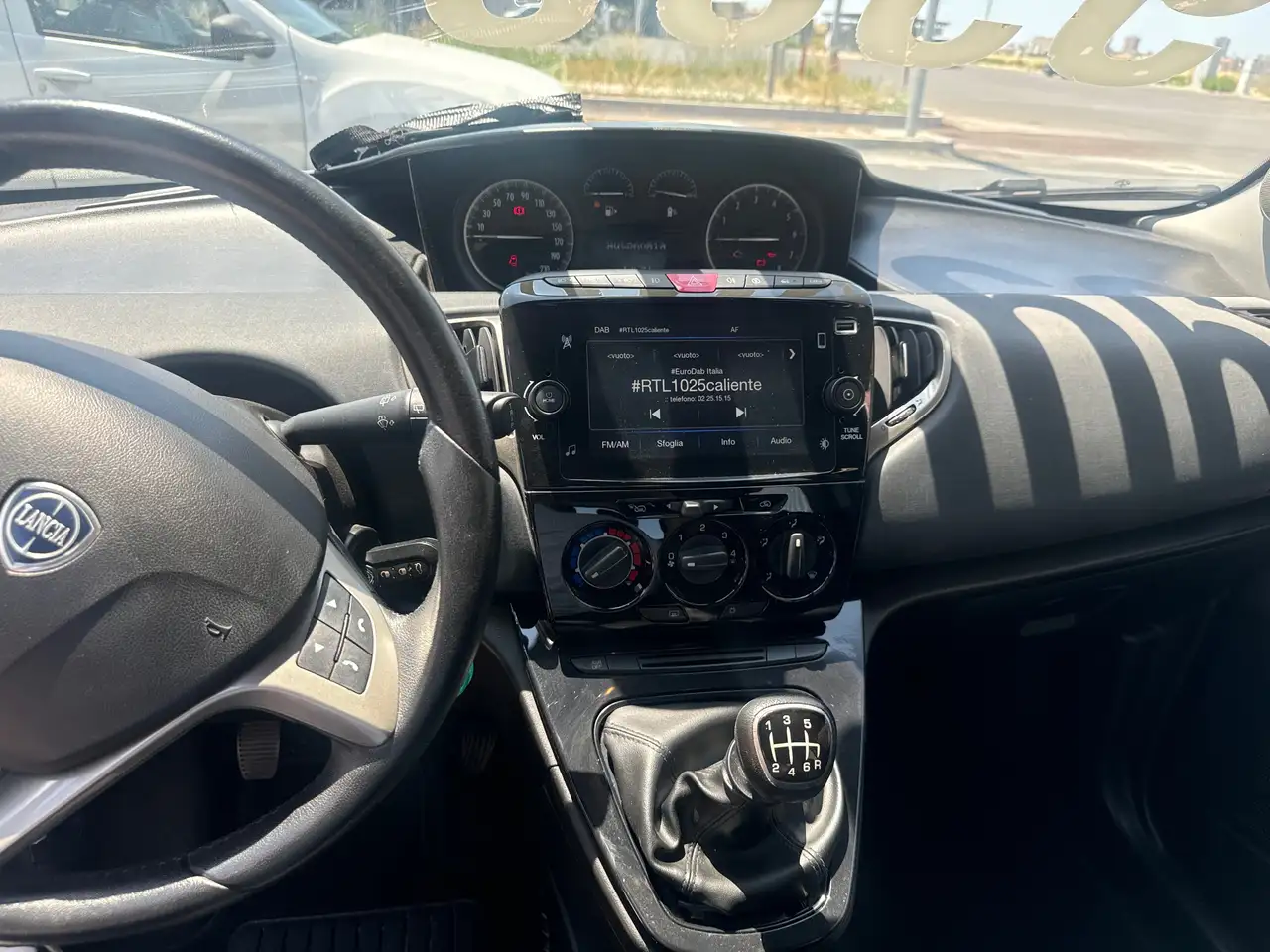 Lancia Ypsilon 2022 — фото 7