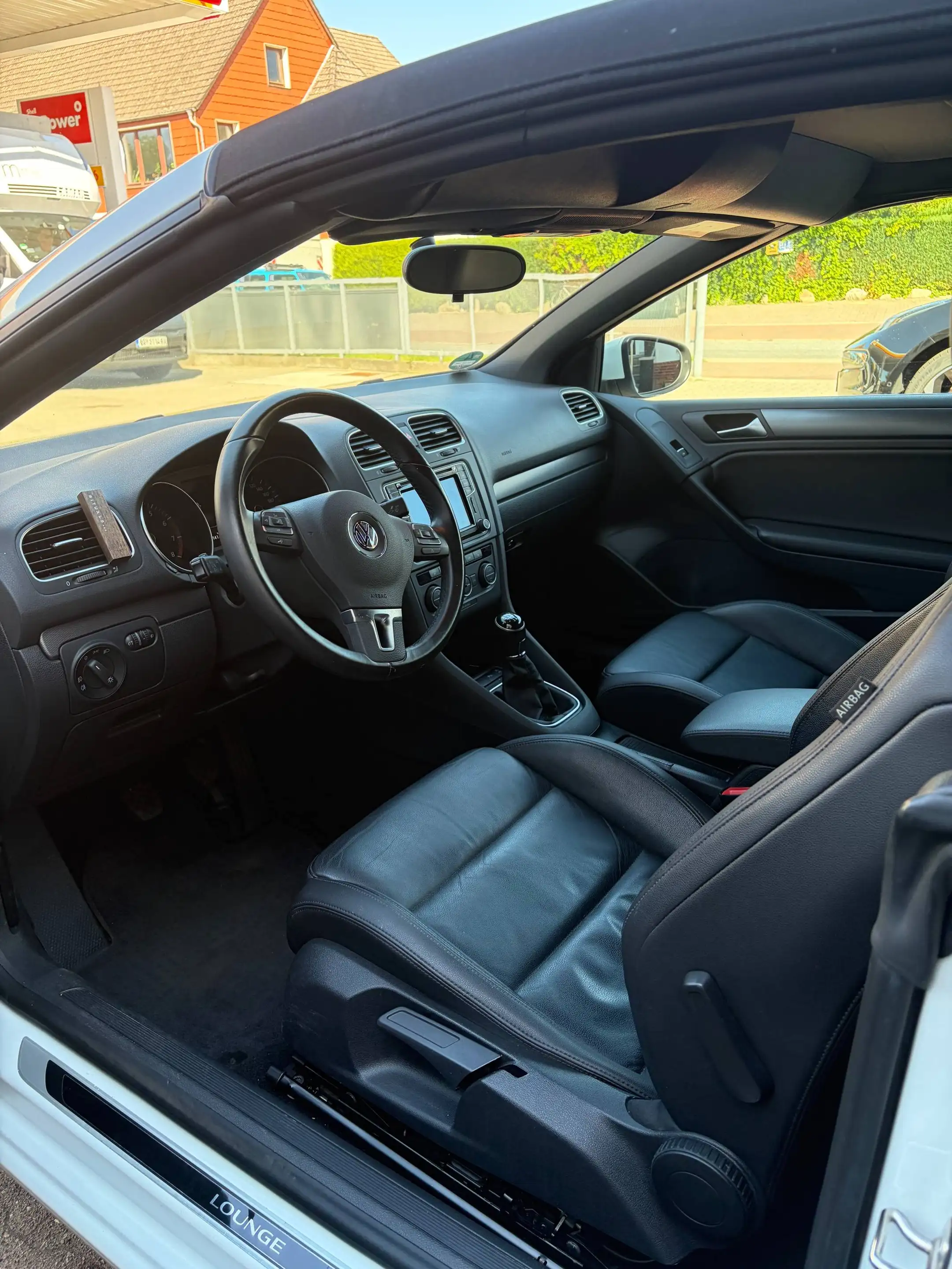Volkswagen Golf Cabriolet Lounge BMT — photo 5