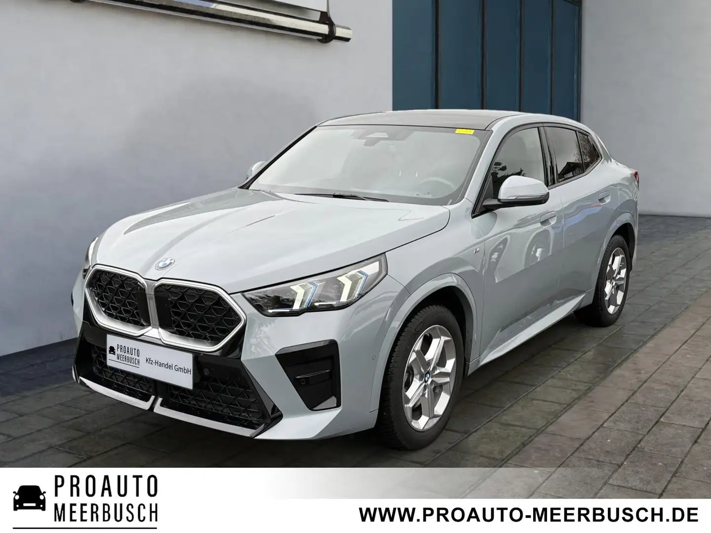 BMW X2 20i sD M Sport MMRY/AHK/PANO/HARMAN/HUD/ACC Grau - 1