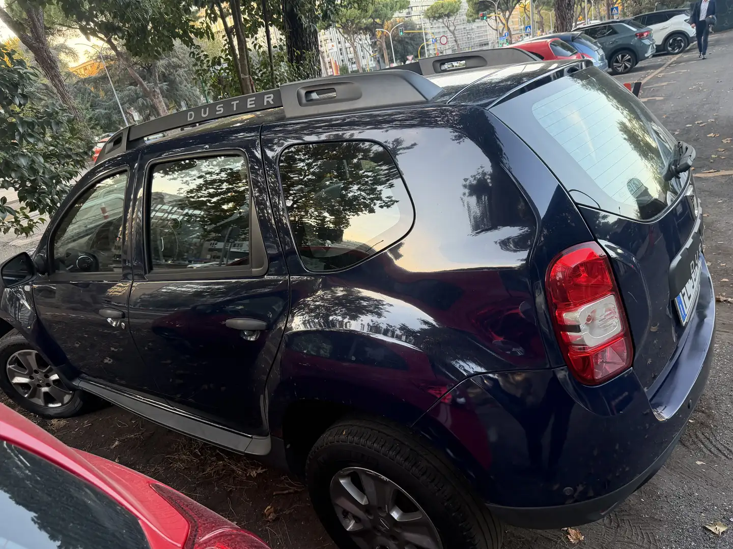 Dacia Duster 1.6 Laureate Family Gpl 4x2 s&s 115cv Blu/Azzurro - 2