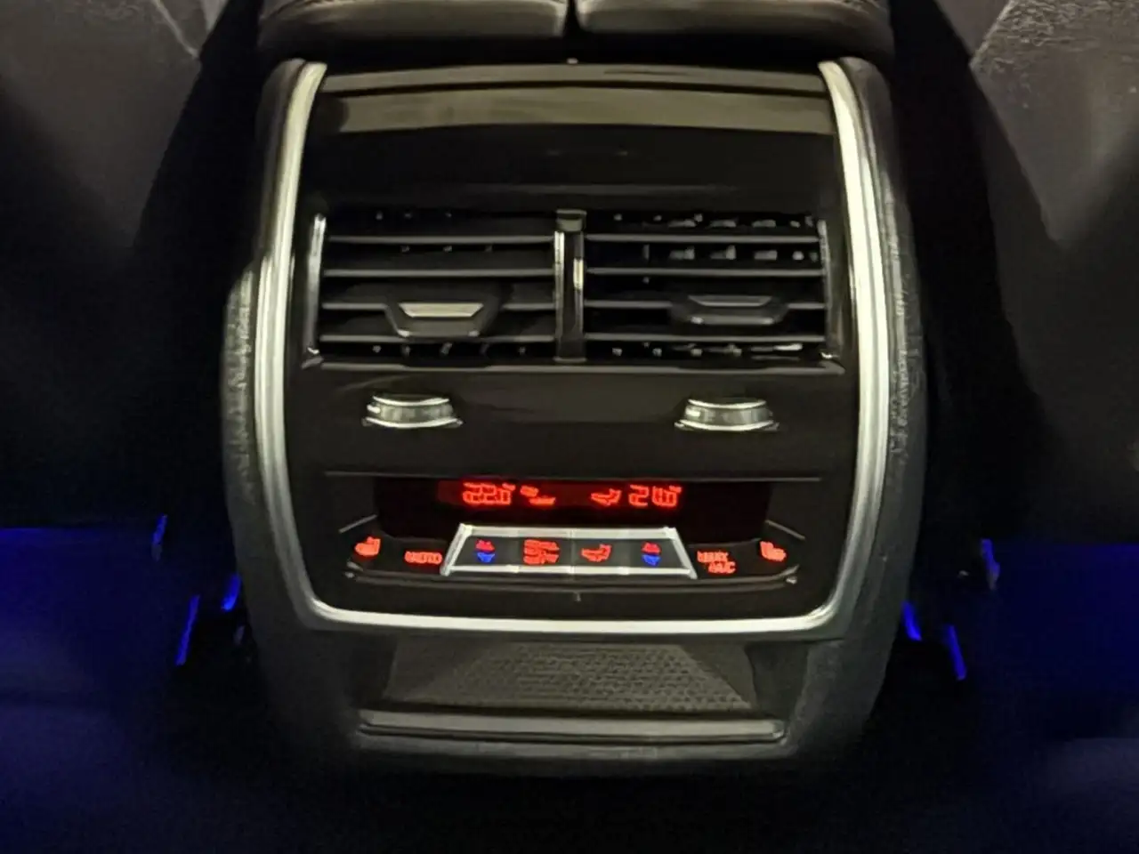 BMW X6 снимка BMW X6