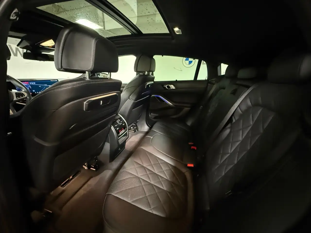BMW X6 снимка BMW X6