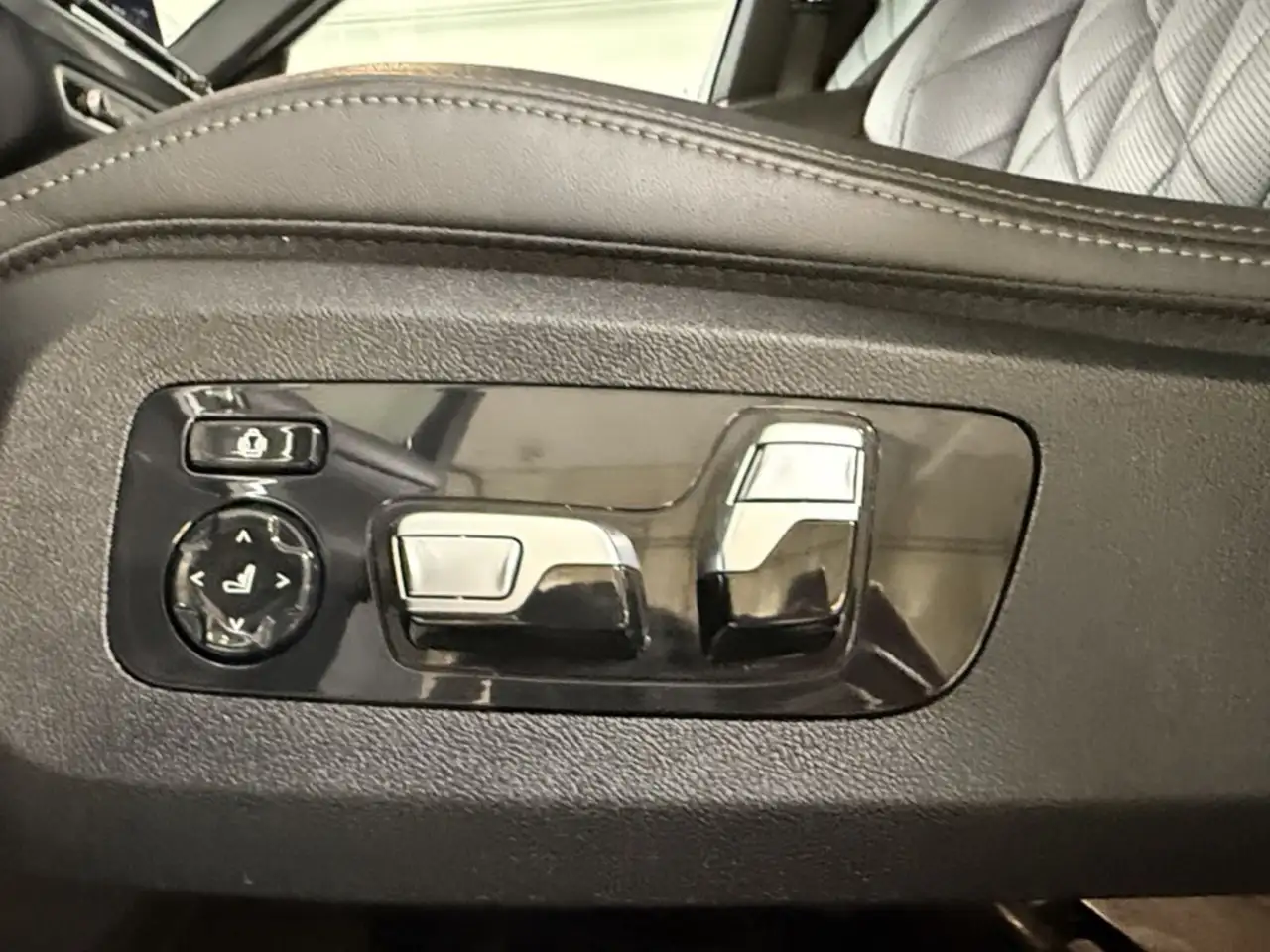 BMW X6 снимка BMW X6