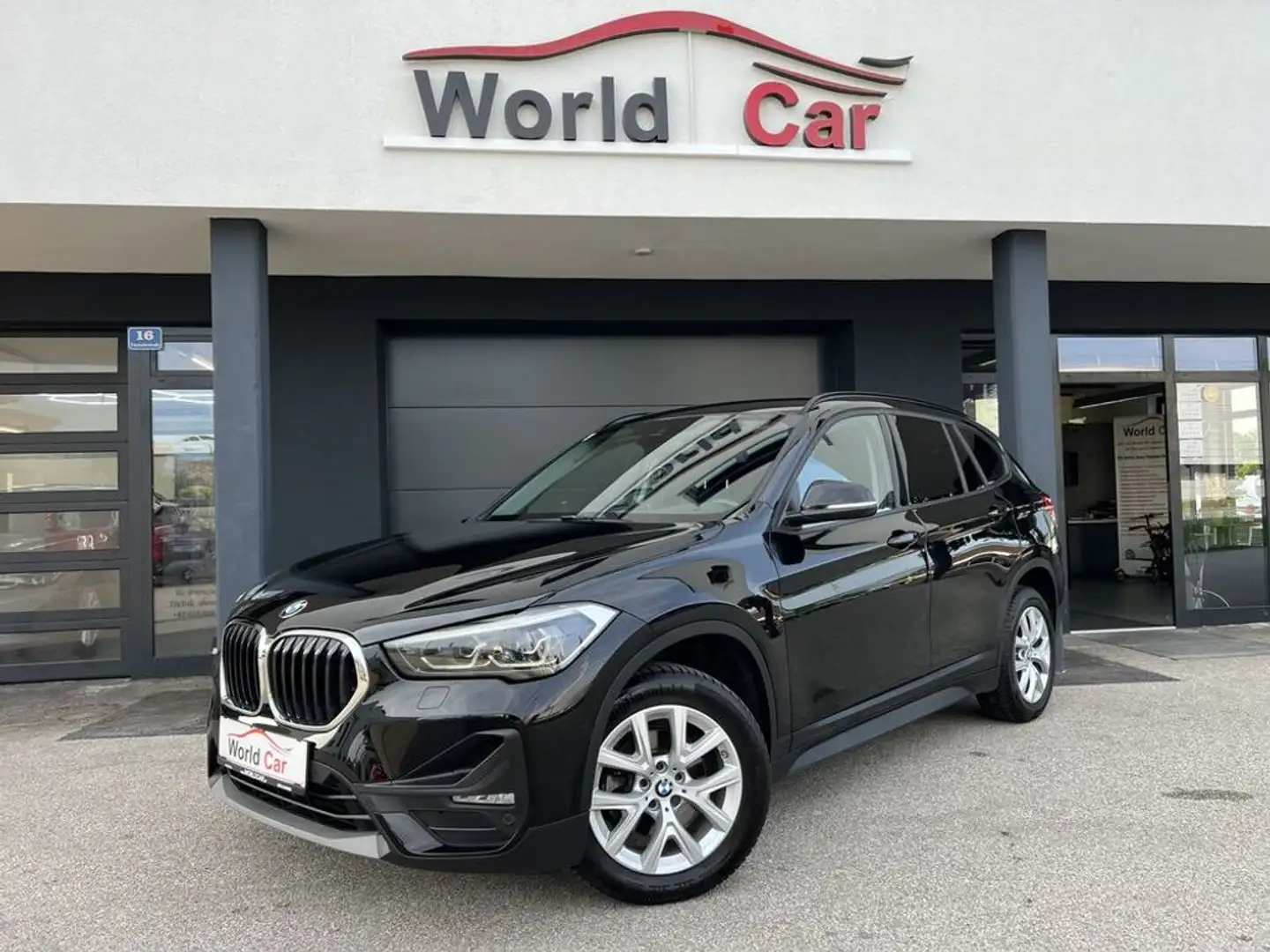 BMW X1 sDrive18d Aut.LED-NAVIPlus-HeadUP-RKamera Noir - 2