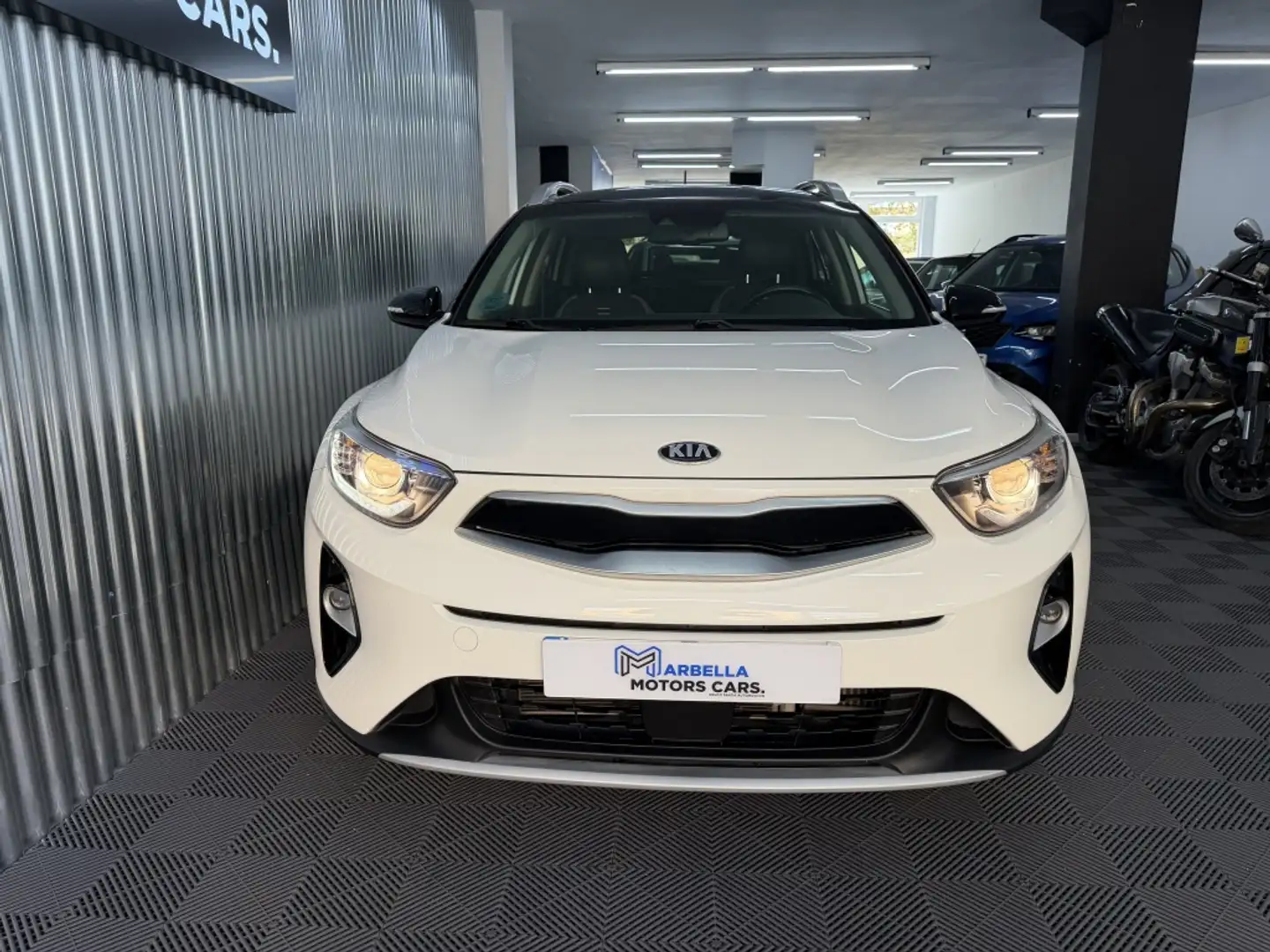 Kia Stonic 1.6CRDi VGT Eco-Dynamic Concept 110 Blanco - 2