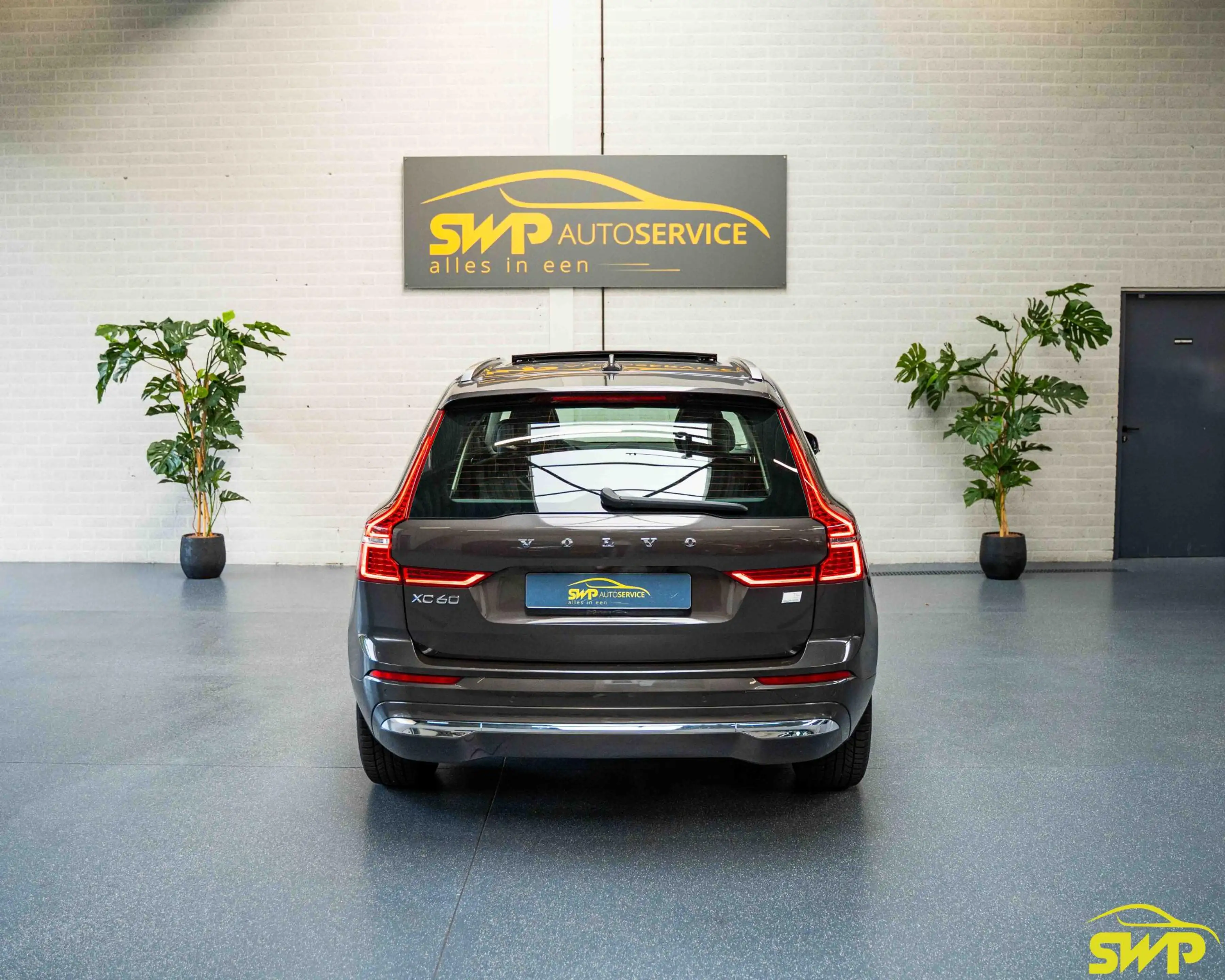 Volvo XC60 2.0 T6 Plug-in hybrid AWD Plus Bright Long range | — photo 32