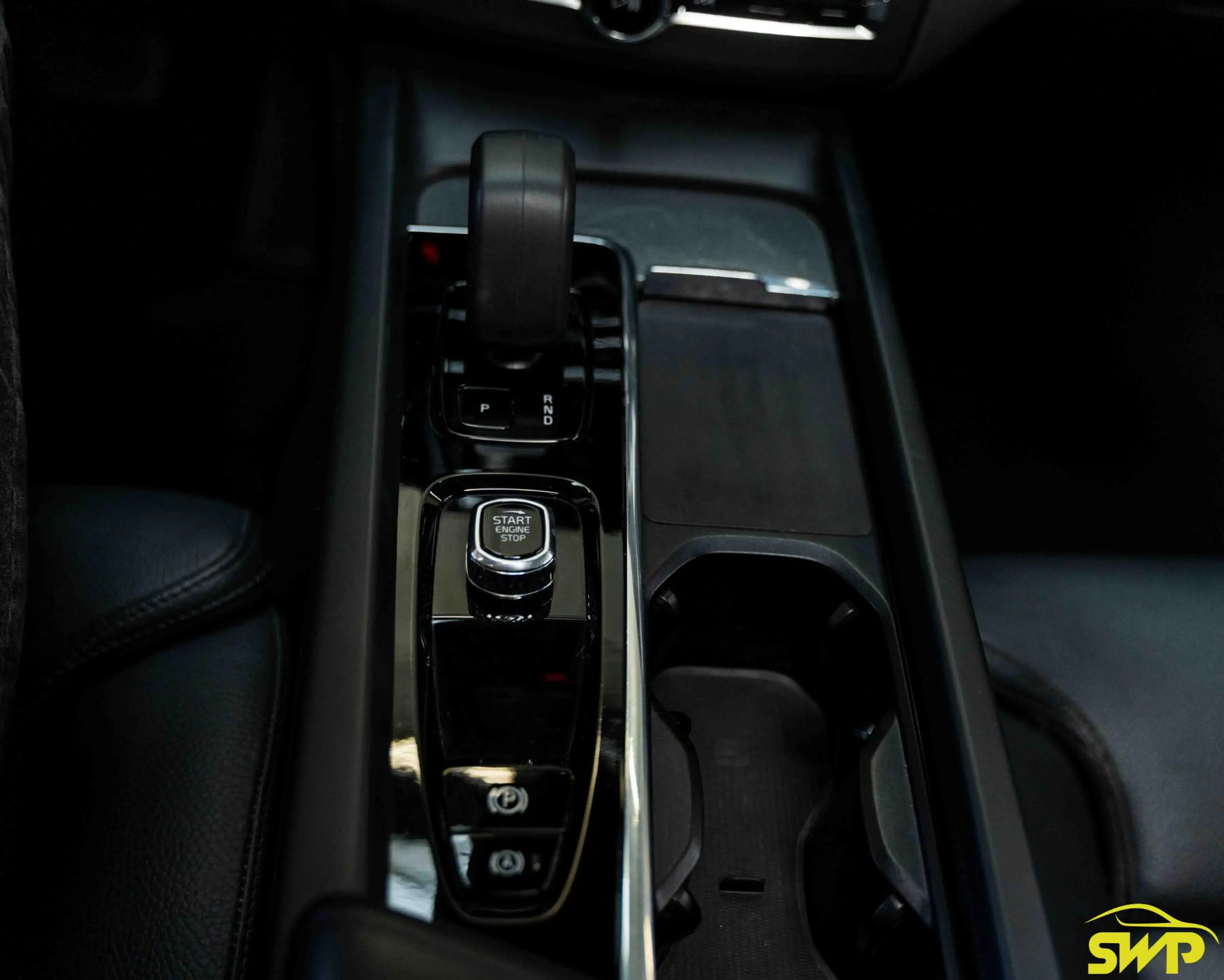 Volvo XC60 2.0 T6 Plug-in hybrid AWD Plus Bright Long range | — photo 24