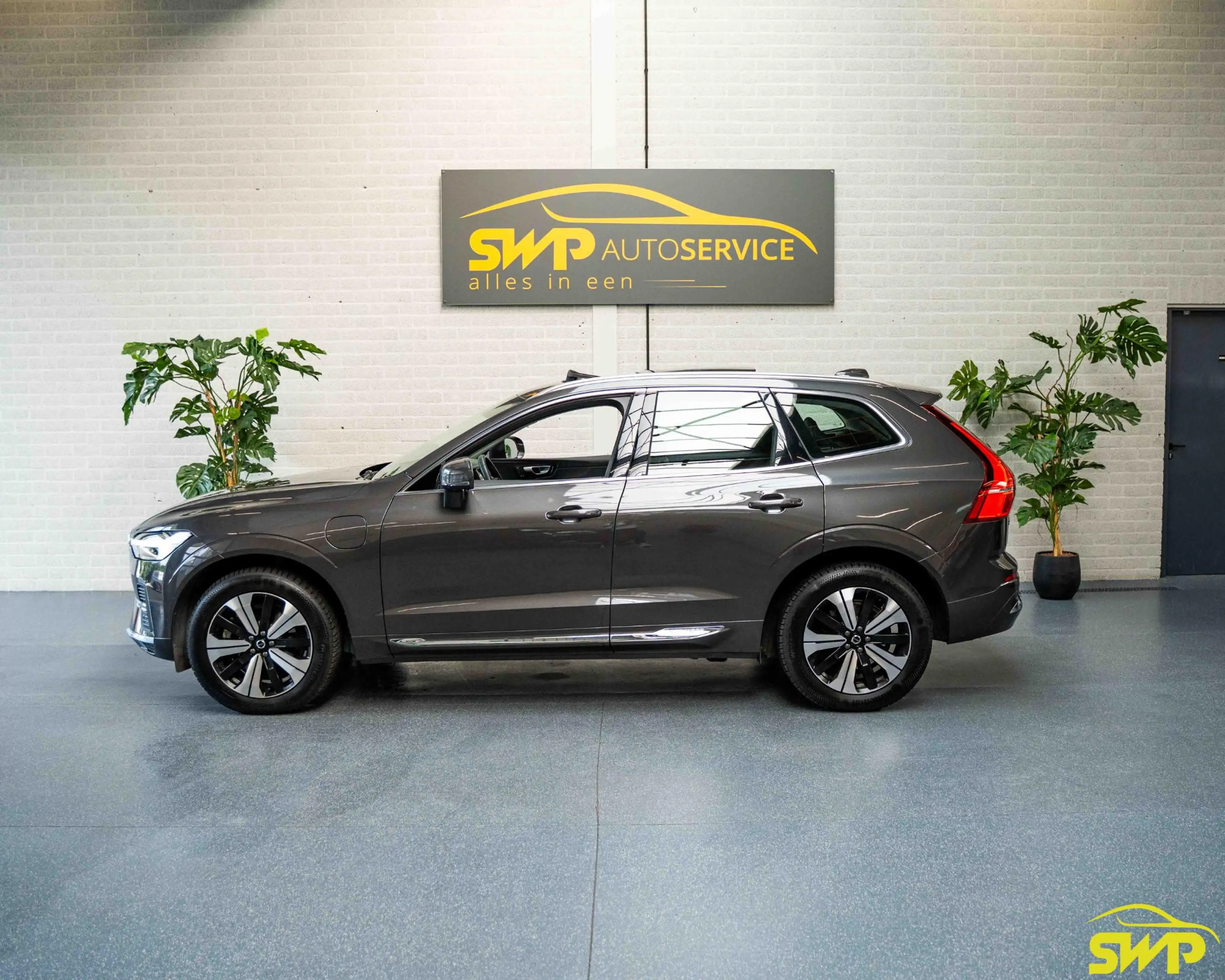Volvo XC60 2.0 T6 Plug-in hybrid AWD Plus Bright Long range | — photo 31