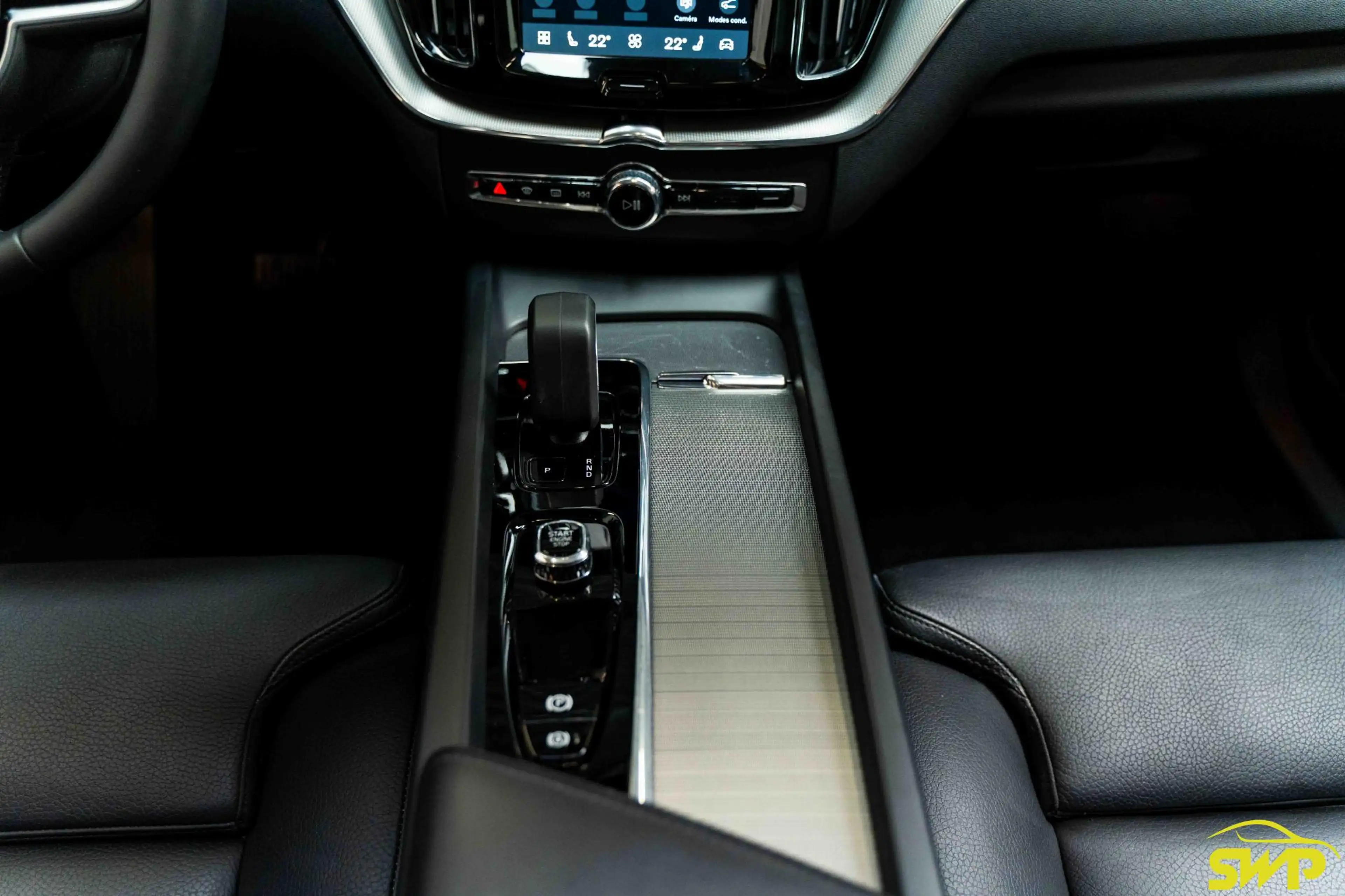 Volvo XC60 2.0 T6 Plug-in hybrid AWD Plus Bright Long range | — photo 19