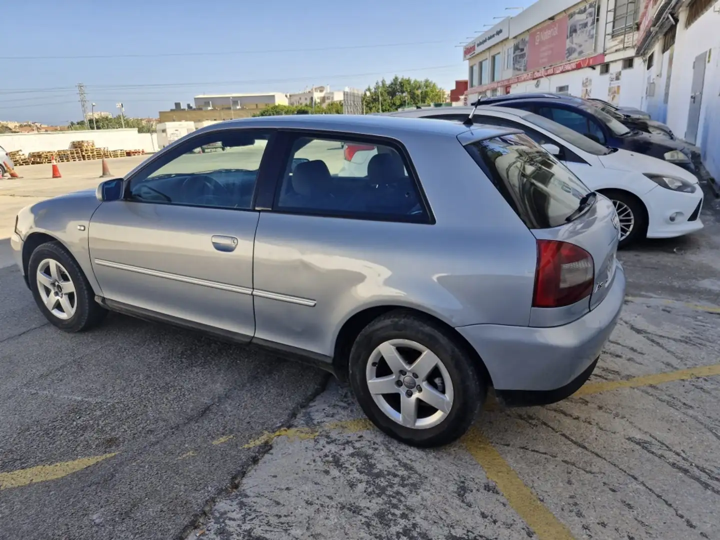 Audi A3 1.9TDI Ambiente Zilver - 2