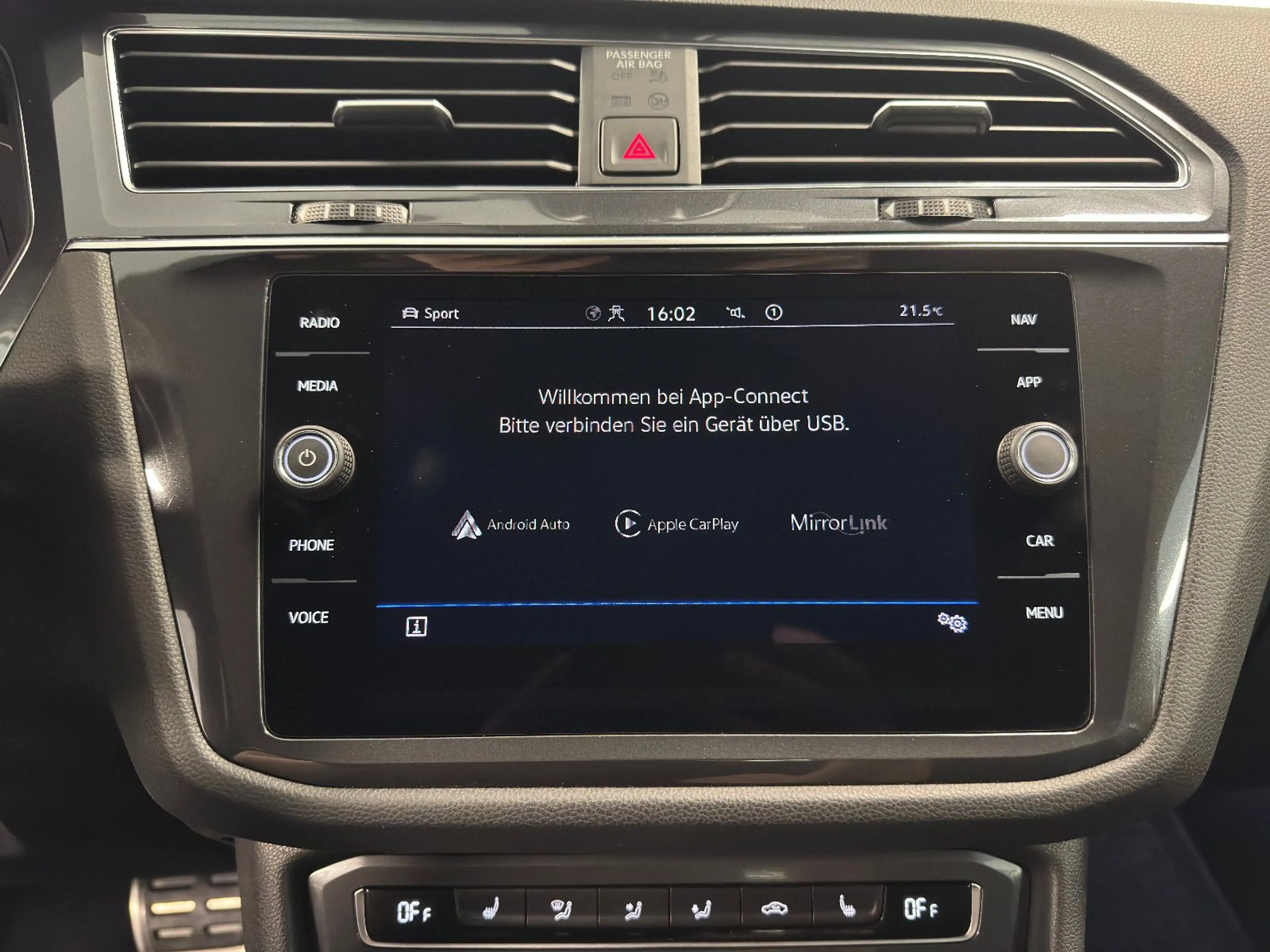 Volkswagen Tiguan Allspace 4Motion LED R-Line AHK ACC — photo 14