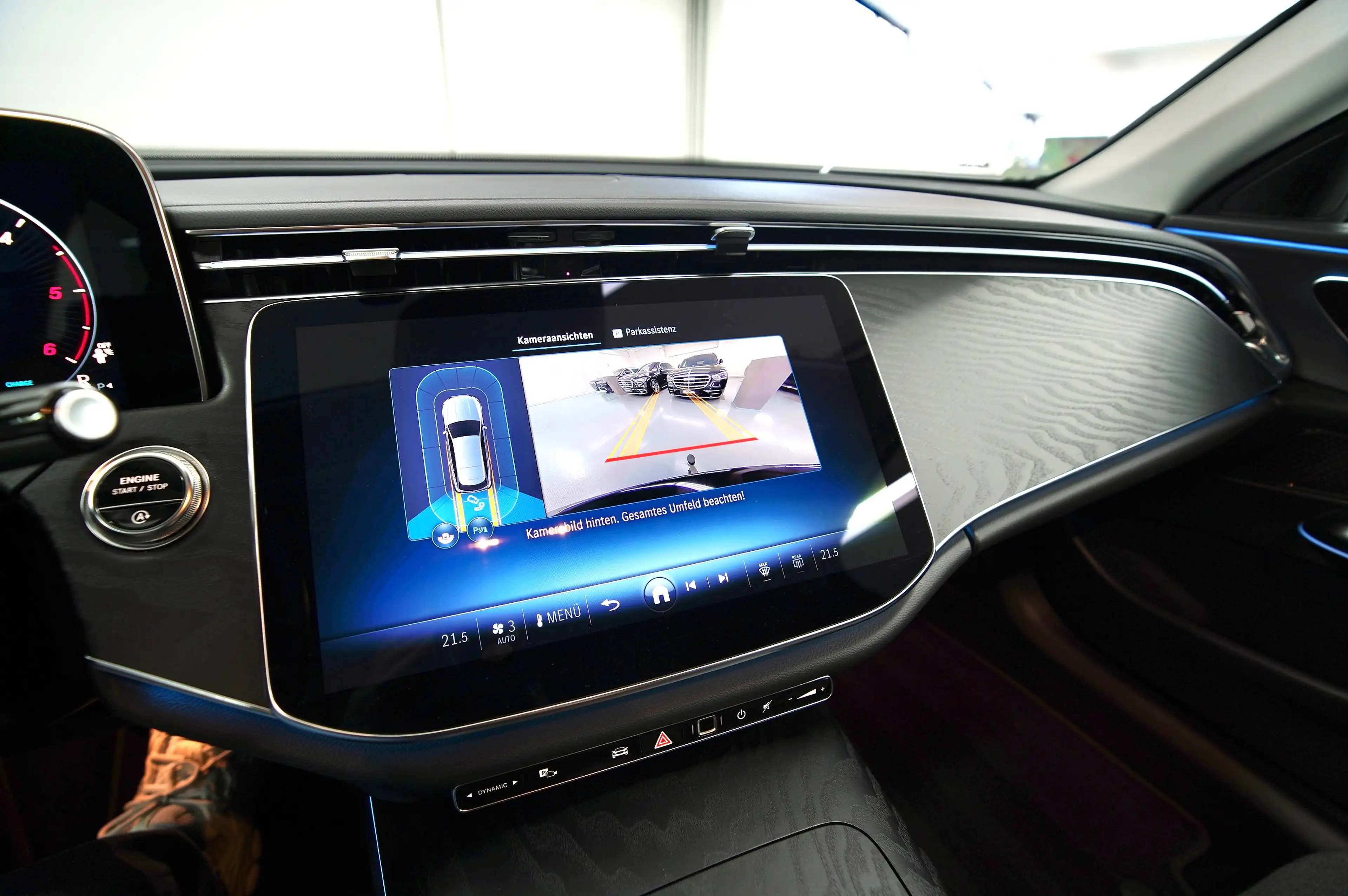 Mercedes-Benz E 220 E 220 d T ! 2026 ! AVANTGARDE / DISTRONIC / KEYLESS - GO / WINTER-PAKET +++ — photo 3