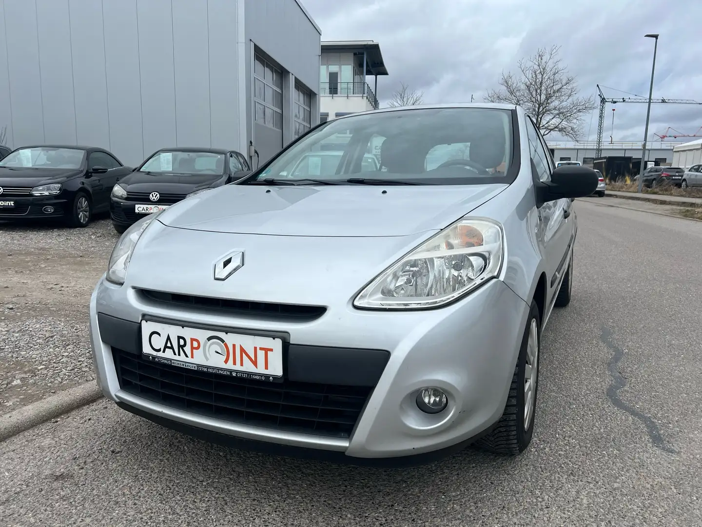 Renault Clio *1,2*Klima*TÜV*2.Hand*5Türig*Standheizung* Stříbrná - 2