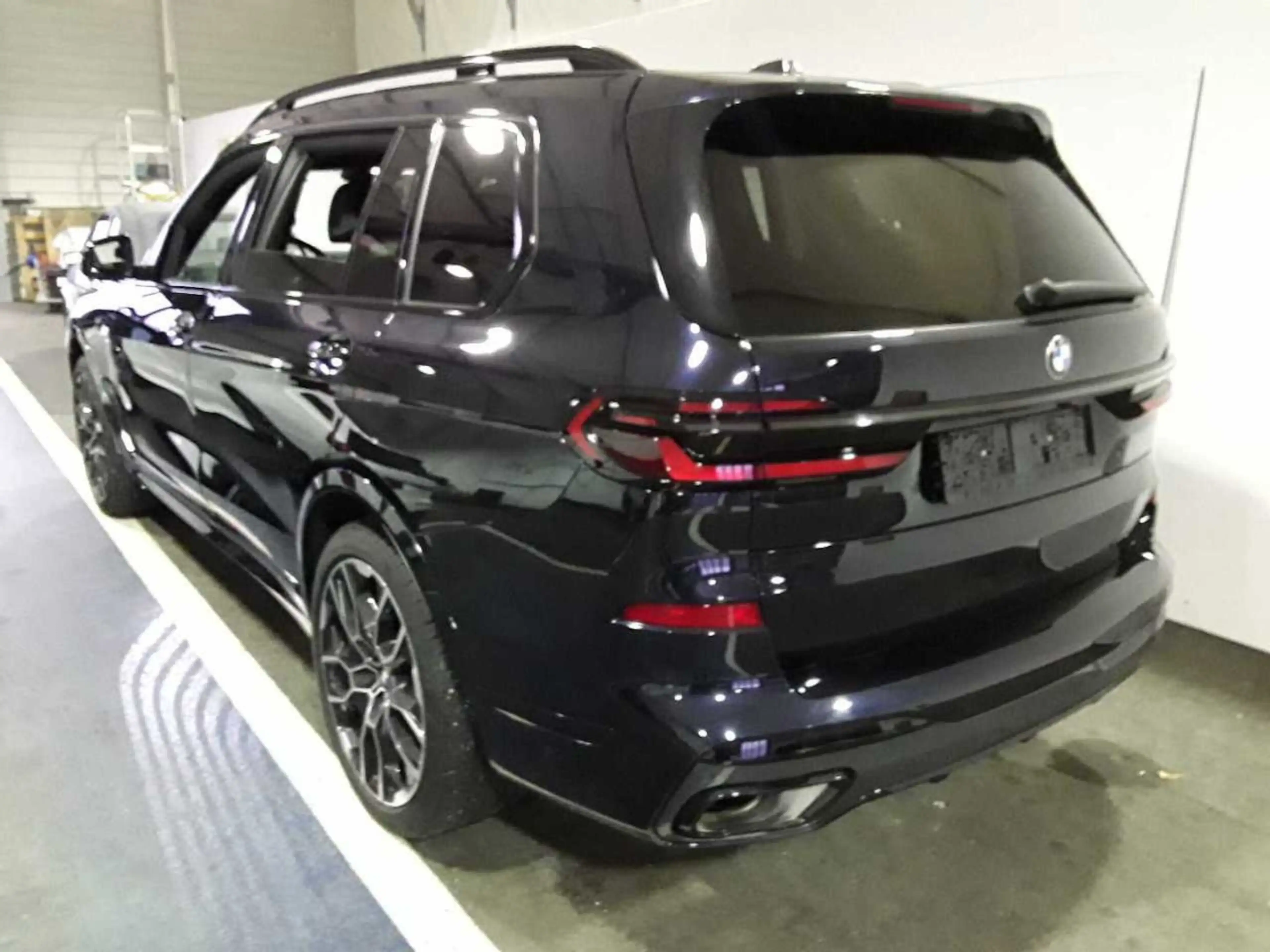 BMW X7 xDrive 40 d M Sport Pro Iconic — photo 12