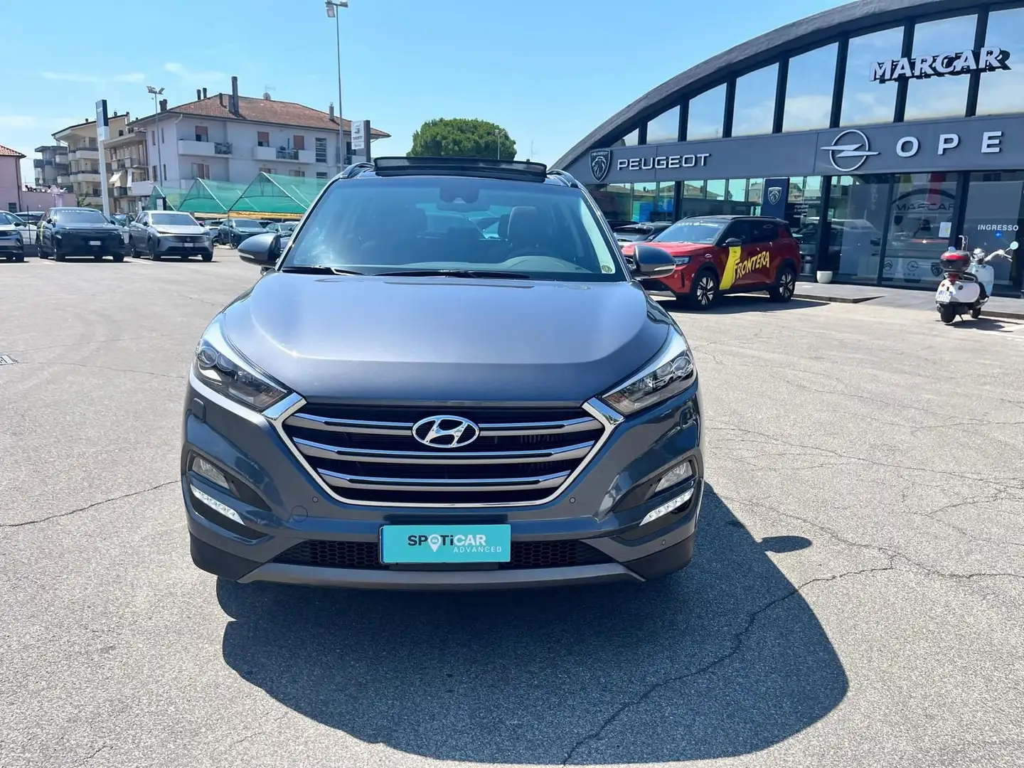 Hyundai TUCSON 2.0 CRDi 4WD XPossible Grigio - 2