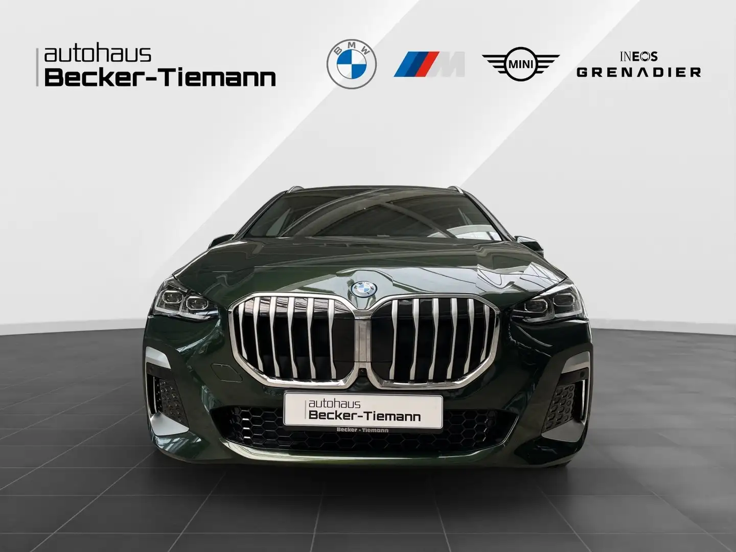 BMW 230 e xDrive Active Tourer M Sport Head-Up/Pano/PA+ Grün - 2
