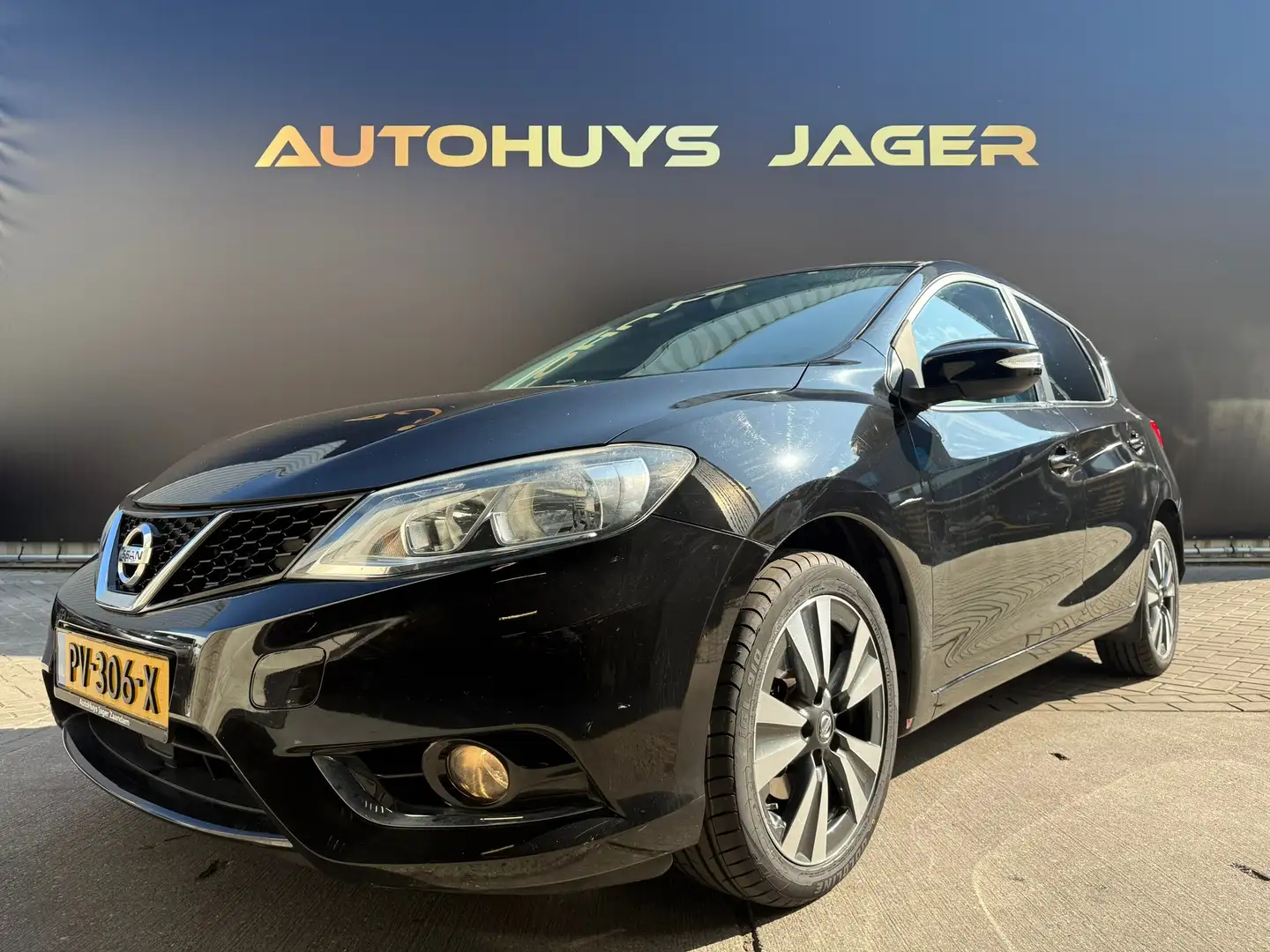Nissan Pulsar 1.2 DIG-T N-Connecta Zwart - 1