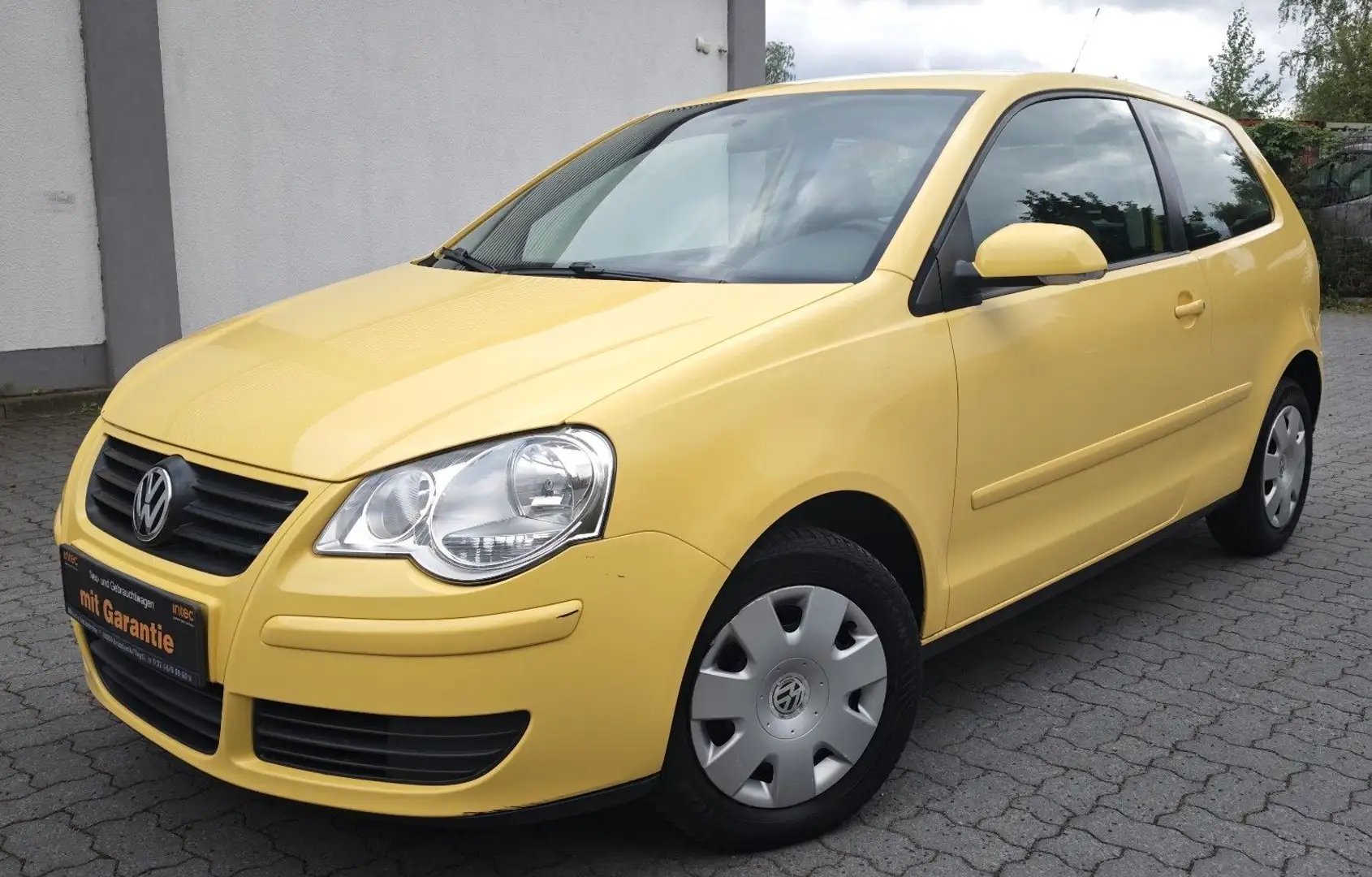 Volkswagen Polo 1.2*TÜV neu*Service neu*Klimaanlage*2.Hand* Giallo - 1