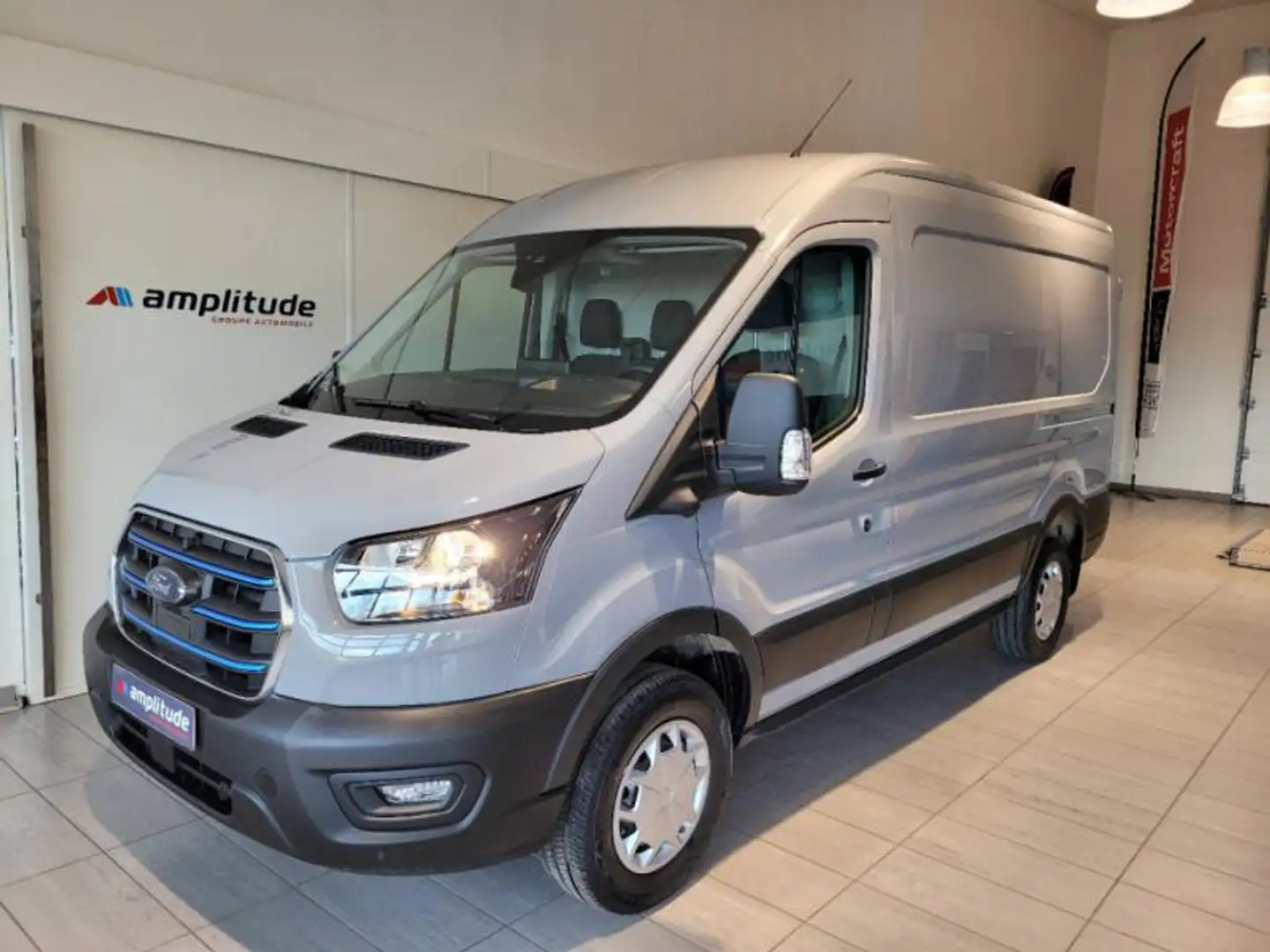 Ford Transit PE 350 L2H2 135 kW Batterie 75/68 kWh Trend Busine - 1