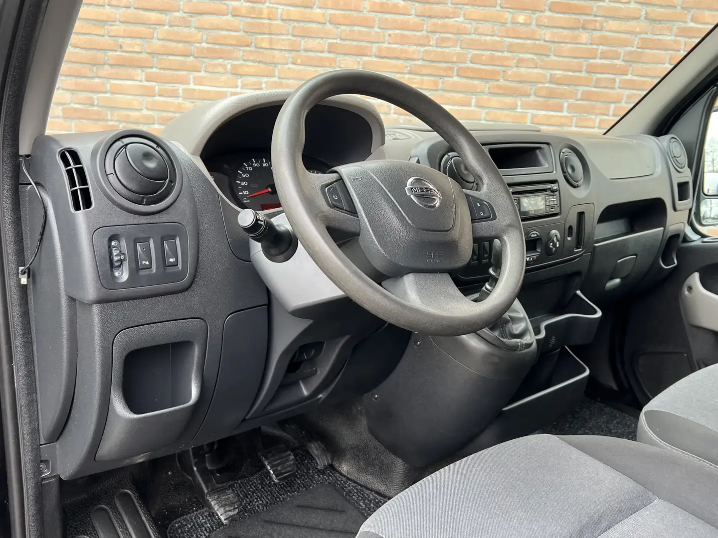 Nissan NV400 2.3DCI 145PK L2H2 Airconditioning / Camera / Cruis Fekete - 2