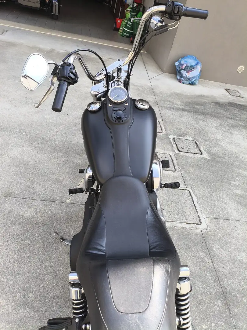 Harley-Davidson Street Bob Schwarz - 2