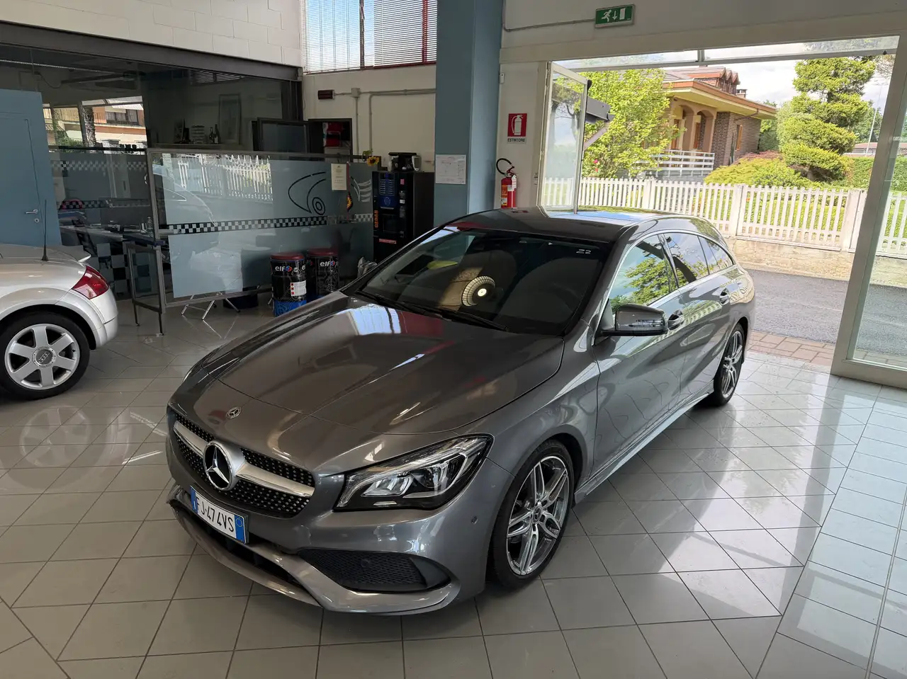 Mercedes-Benz CLA 200 CLA Shooting Brake - X117 Shooting Brake d Premium 4matic auto FL