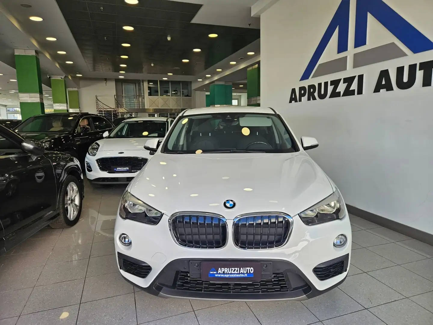 BMW X1 X1 F48 sdrive18d Business auto Blanc - 2