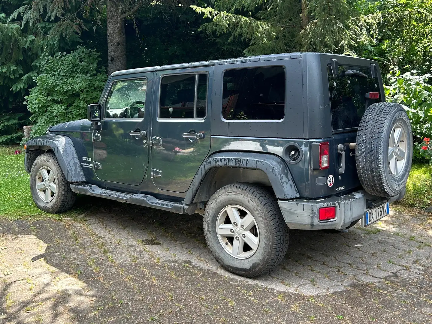 Jeep Wrangler Wrangler III 2007 Unlimited  2.8 crd Sport auto Blu/Azzurro - 2
