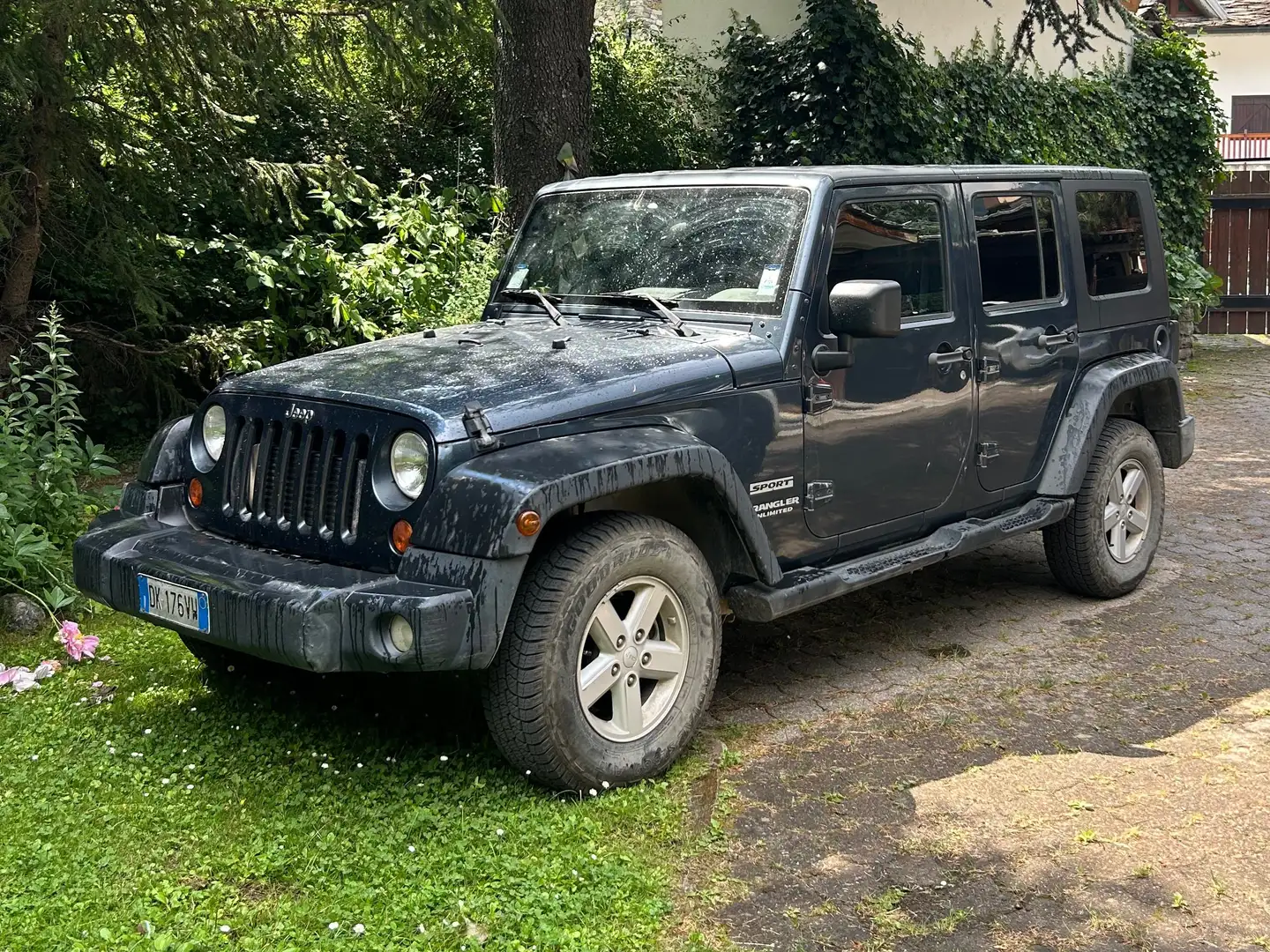 Jeep Wrangler Wrangler III 2007 Unlimited  2.8 crd Sport auto Blu/Azzurro - 1