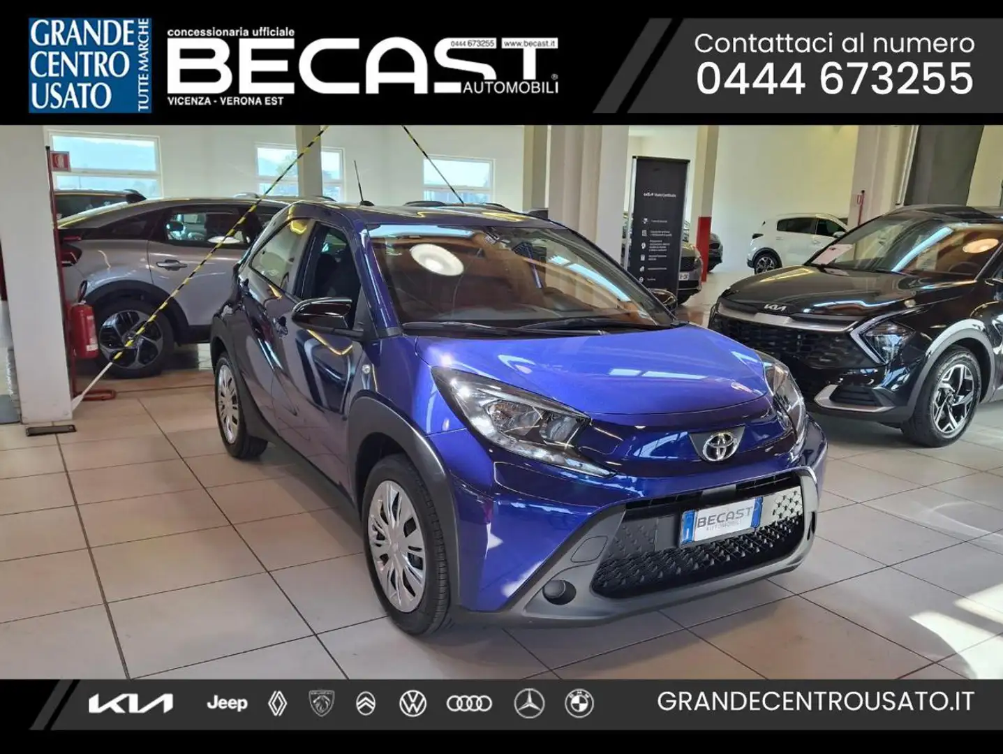 Toyota Aygo X 1.0 VVT-i 72 CV 5 porte Active-PROMO KASKO75 Blau - 1