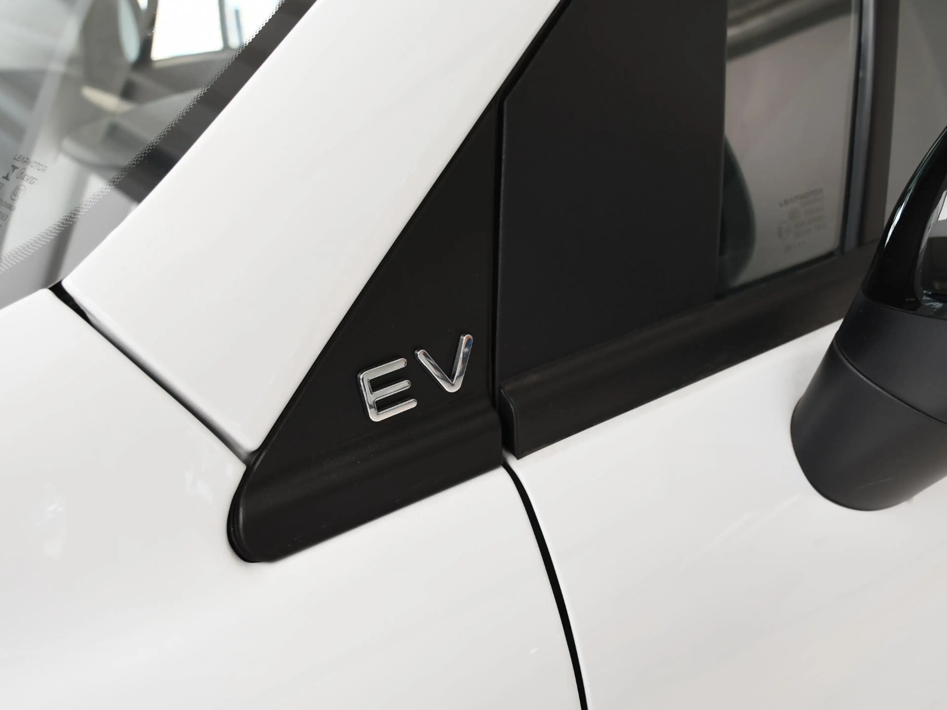 Leapmotor T03 Design 37.3 kWh | Voorraad | Camera | Navigatie — photo 10