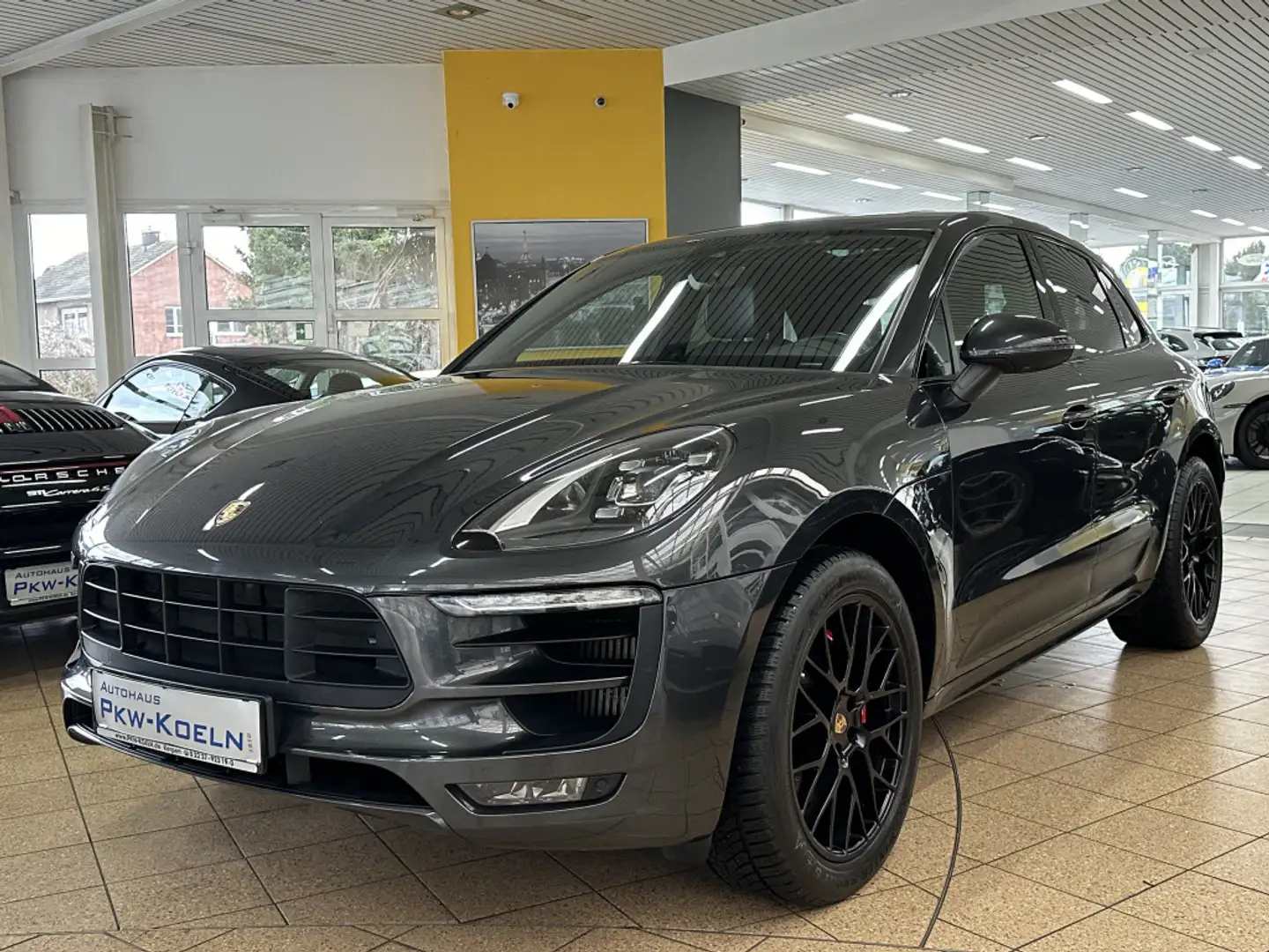 Porsche Macan GTS*PANO*PDLS*KAMERA*BOSE*PASM*ABGAS*8-WEG Grey - 1