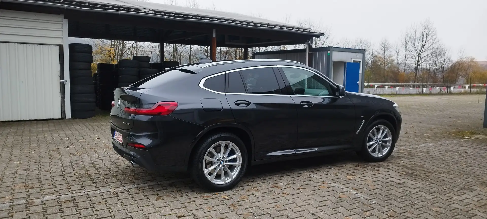 BMW X4 xDrive 30 i M Sport Grau - 2