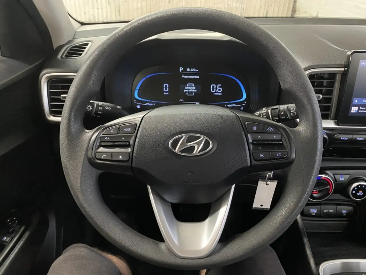 Hyundai Venue снимка Hyundai Venue