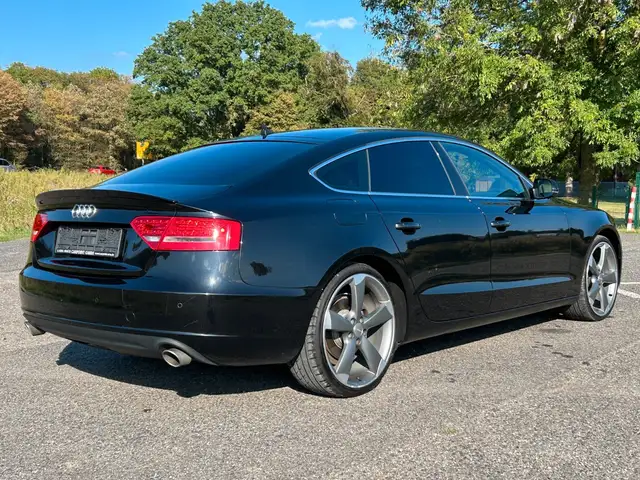 Audi A5 view 5