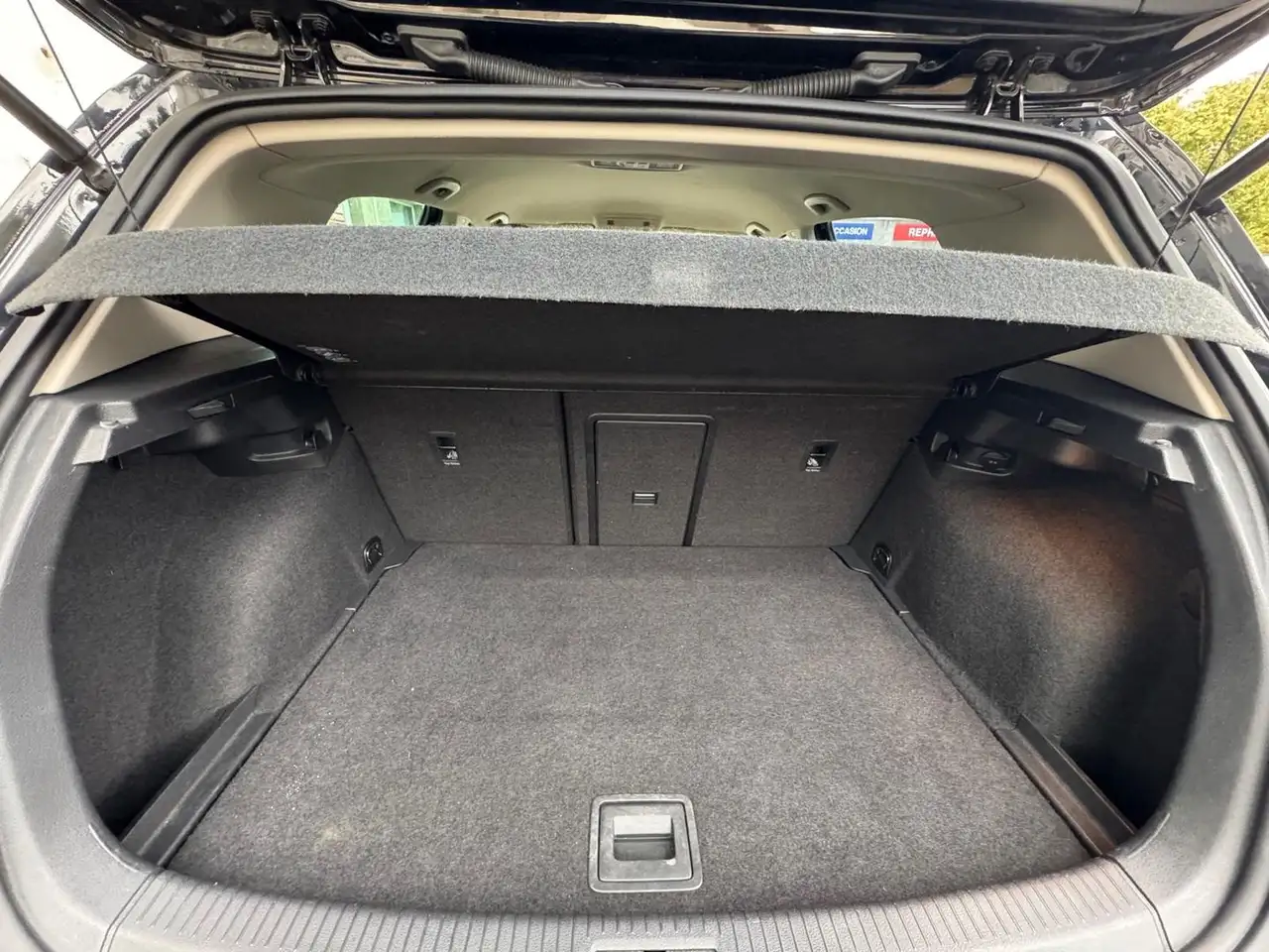Volkswagen Golf Standard Model — photo 18