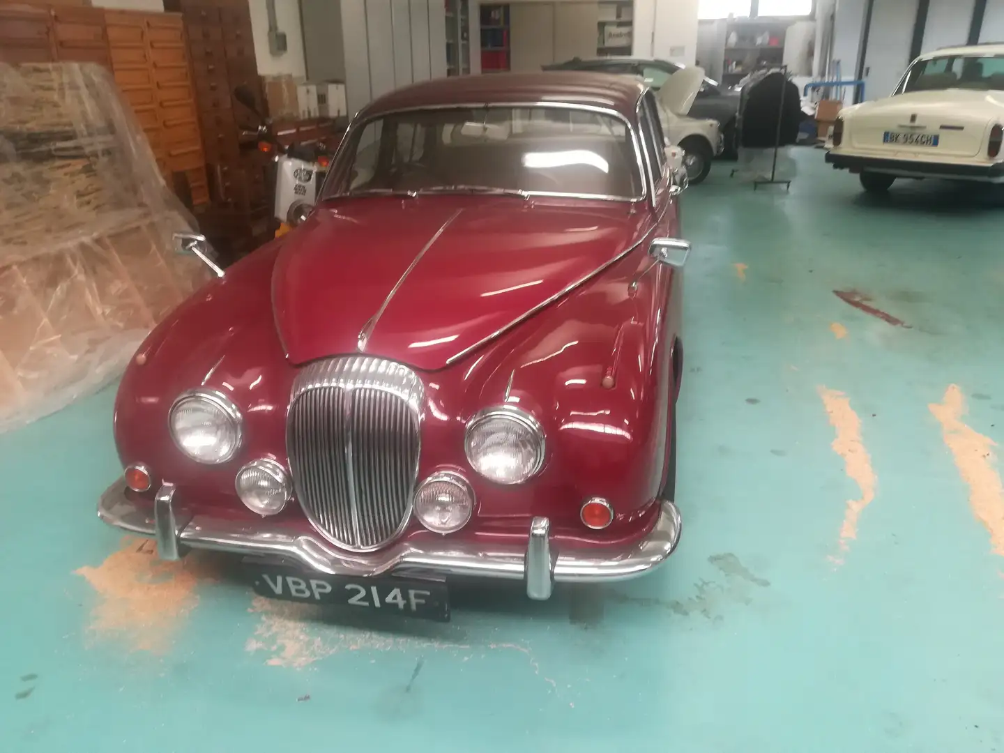 Jaguar Daimler SALOON 250 V8 Rosso - 1