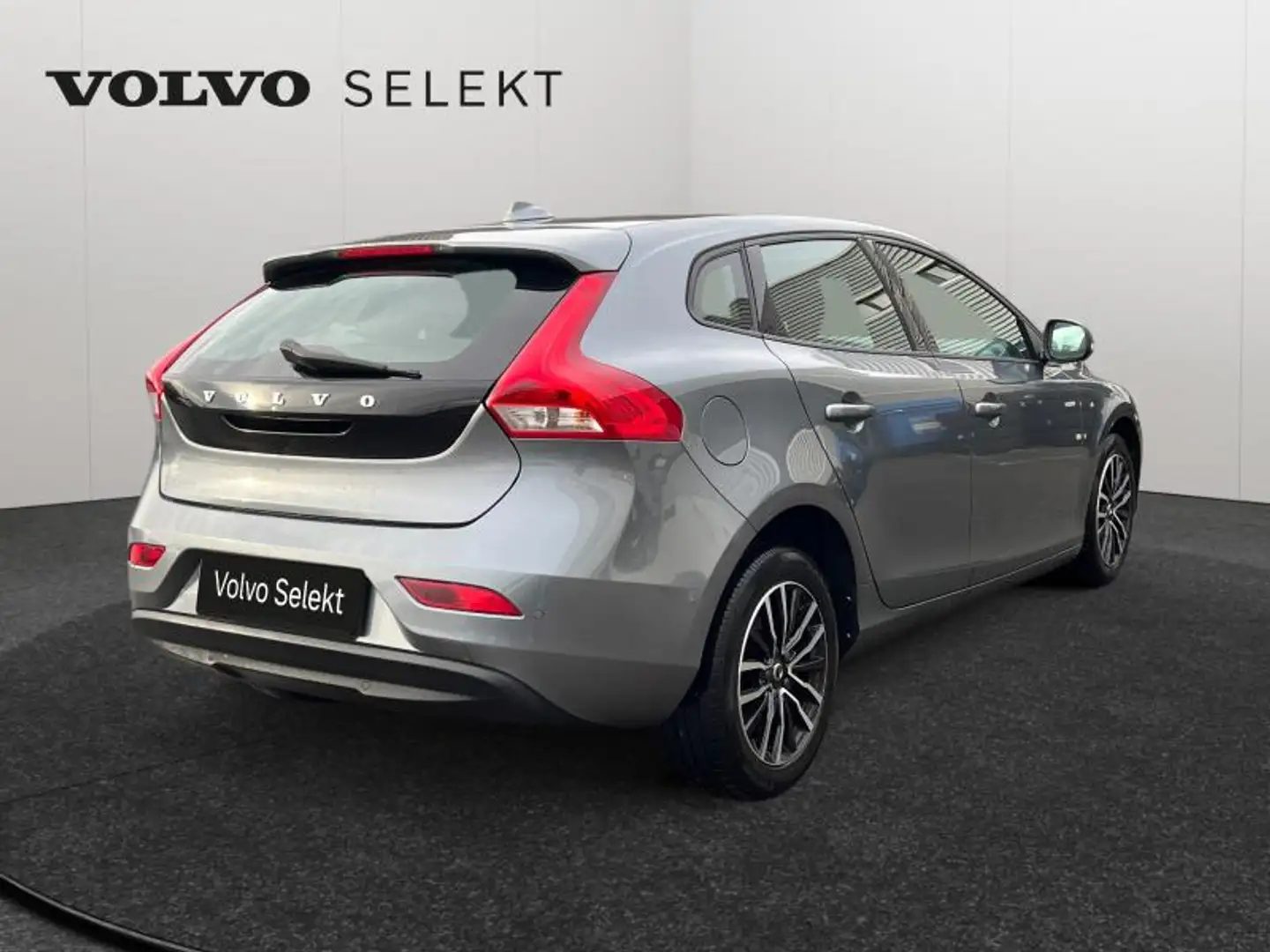 Volvo V40 Momentum Gris - 2