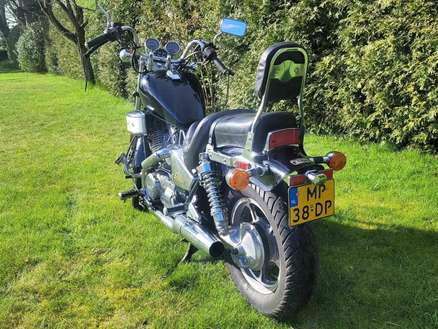 Honda VT 750 Shadow 700 Stříbrná - 2