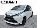 Toyota Aygo 1.0 x LED Weiß - thumbnail 1