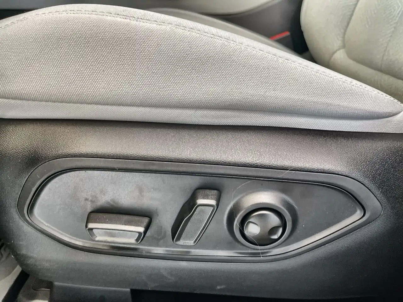 Jeep Cherokee снимка Jeep Cherokee